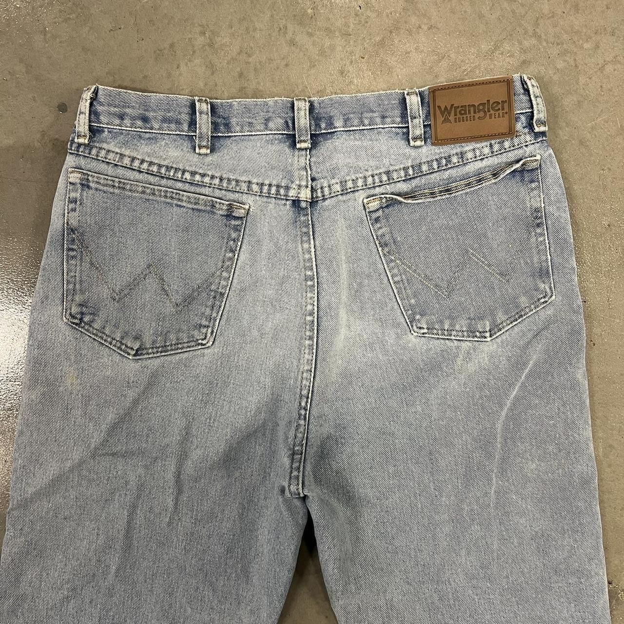 Vintage Vintage Y2K/2000s Baggy Skater Style Light wash Denim Jeans! Size US 36 / EU 52 - 7 Thumbnail