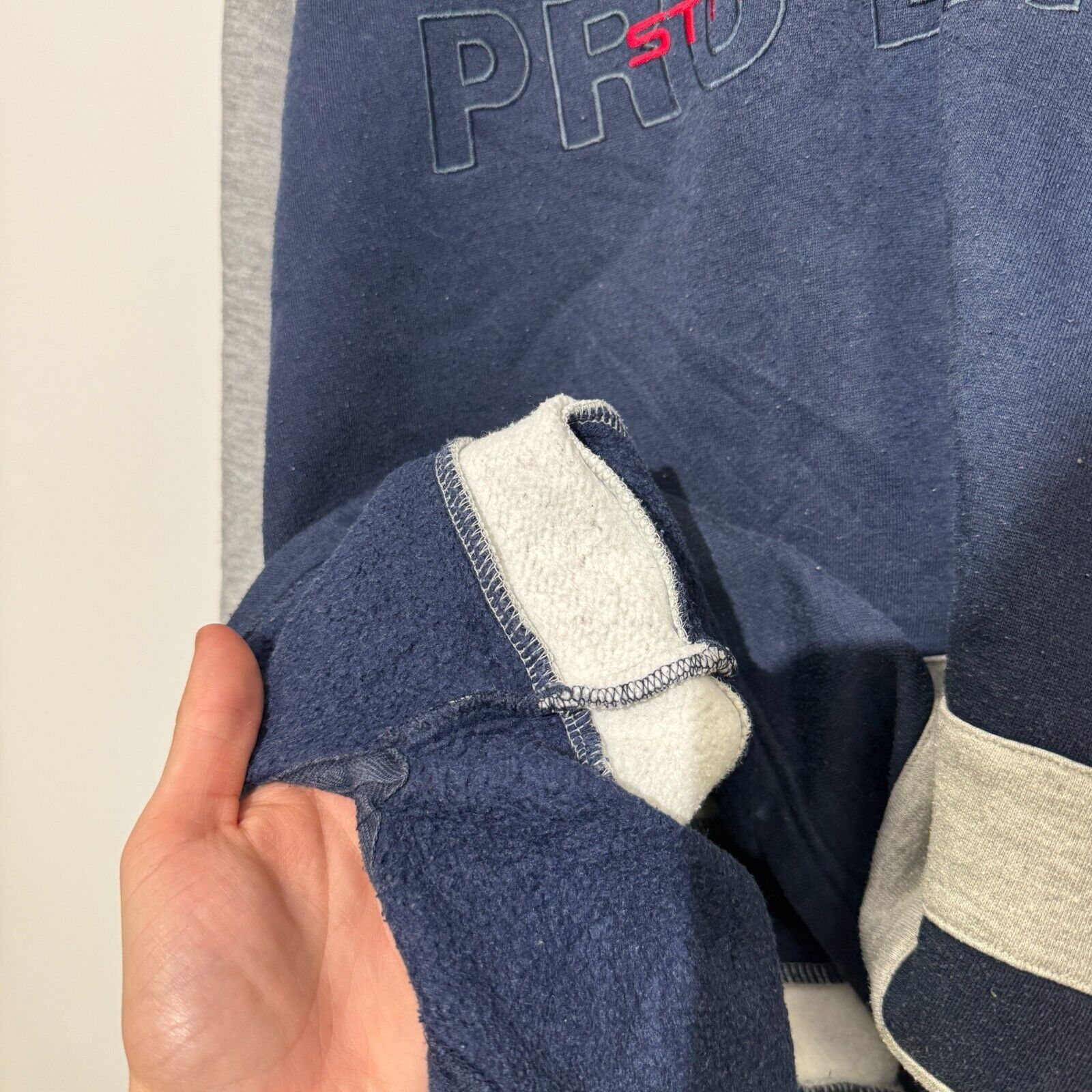 Vintage Vintage Unisex Gray Navy Blue Cotton Sweatshirt Size L Size US L / EU 52-54 / 3 - 10 Thumbnail