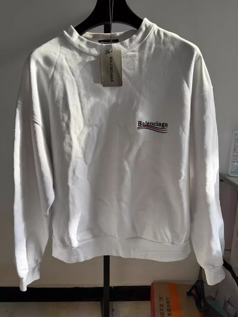 Balenciaga Balenciaga Coca-Cola embroidered round neck sweater Size US M / EU 48-50 / 2 - 1 Thumbnail