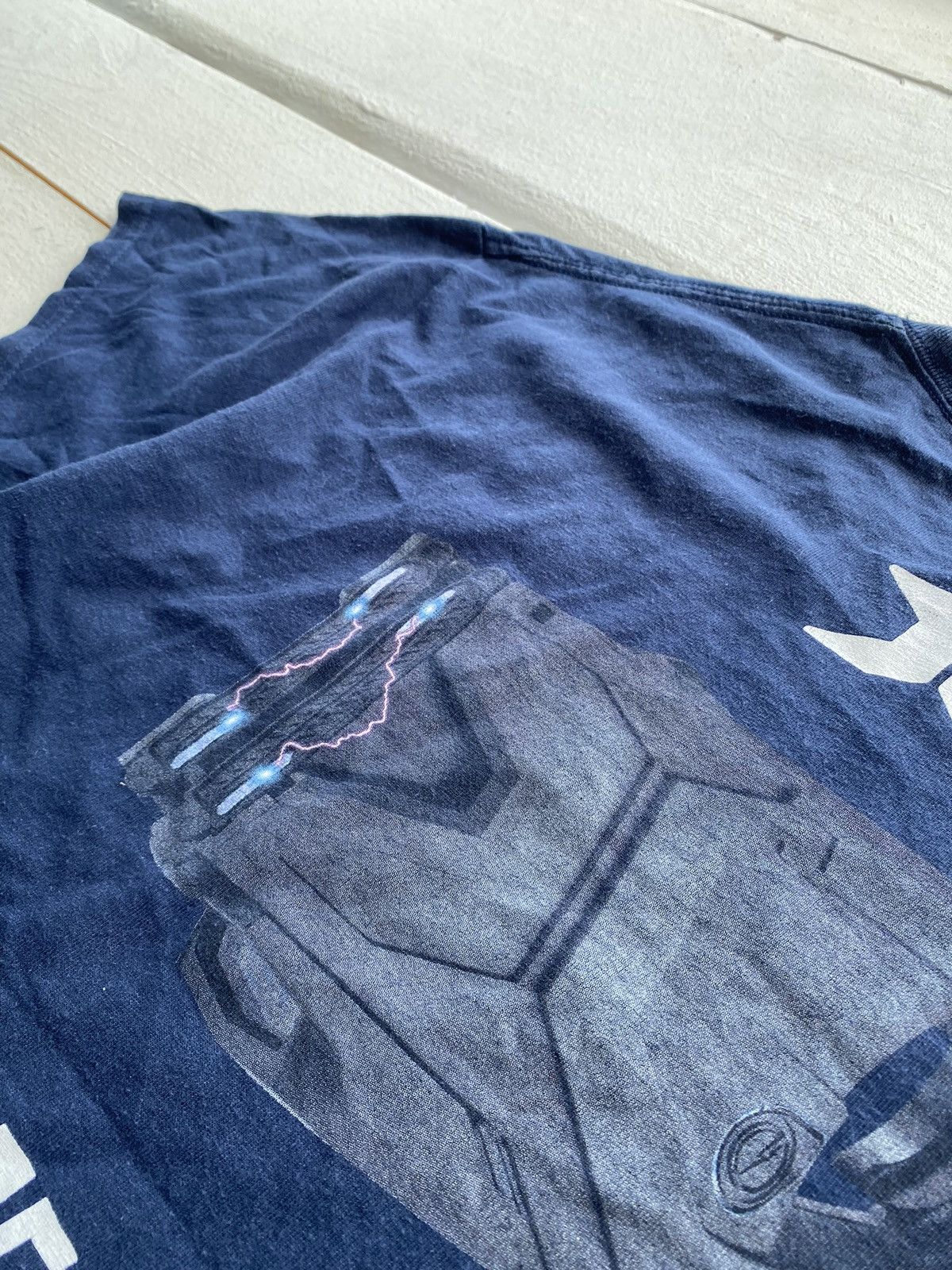 Other 🔥VNTG Taser x2 Axon Electrical Weapon Gun Logo Art Tee Mens Size US L / EU 52-54 / 3 - 4 Thumbnail