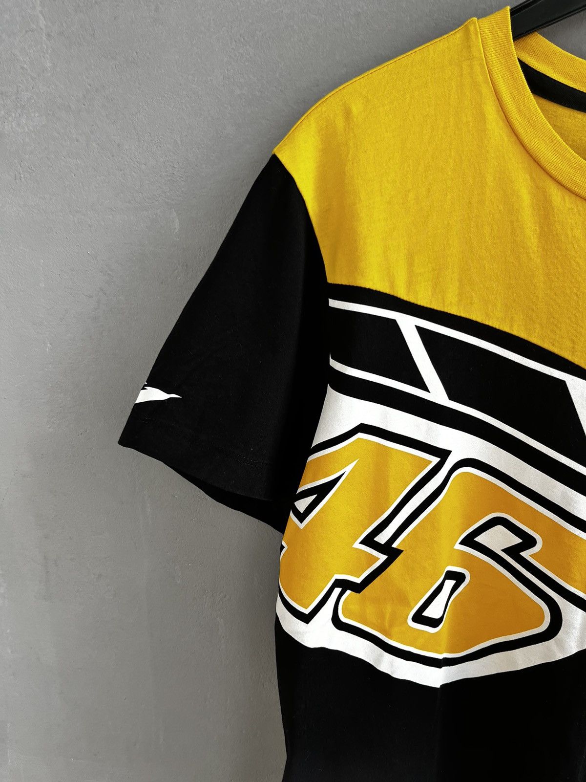 Yamaha Yamaha Vale 46 Y2k Racing Japanese Streetwear Style t-shirt Size US M / EU 48-50 / 2 - 7 Thumbnail