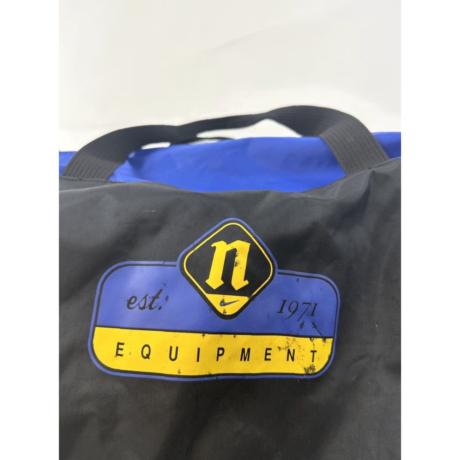 Nike VINTAGE Nike Duffle Bag Black Blue Gym Equipment Size ONE SIZE - 2 Thumbnail