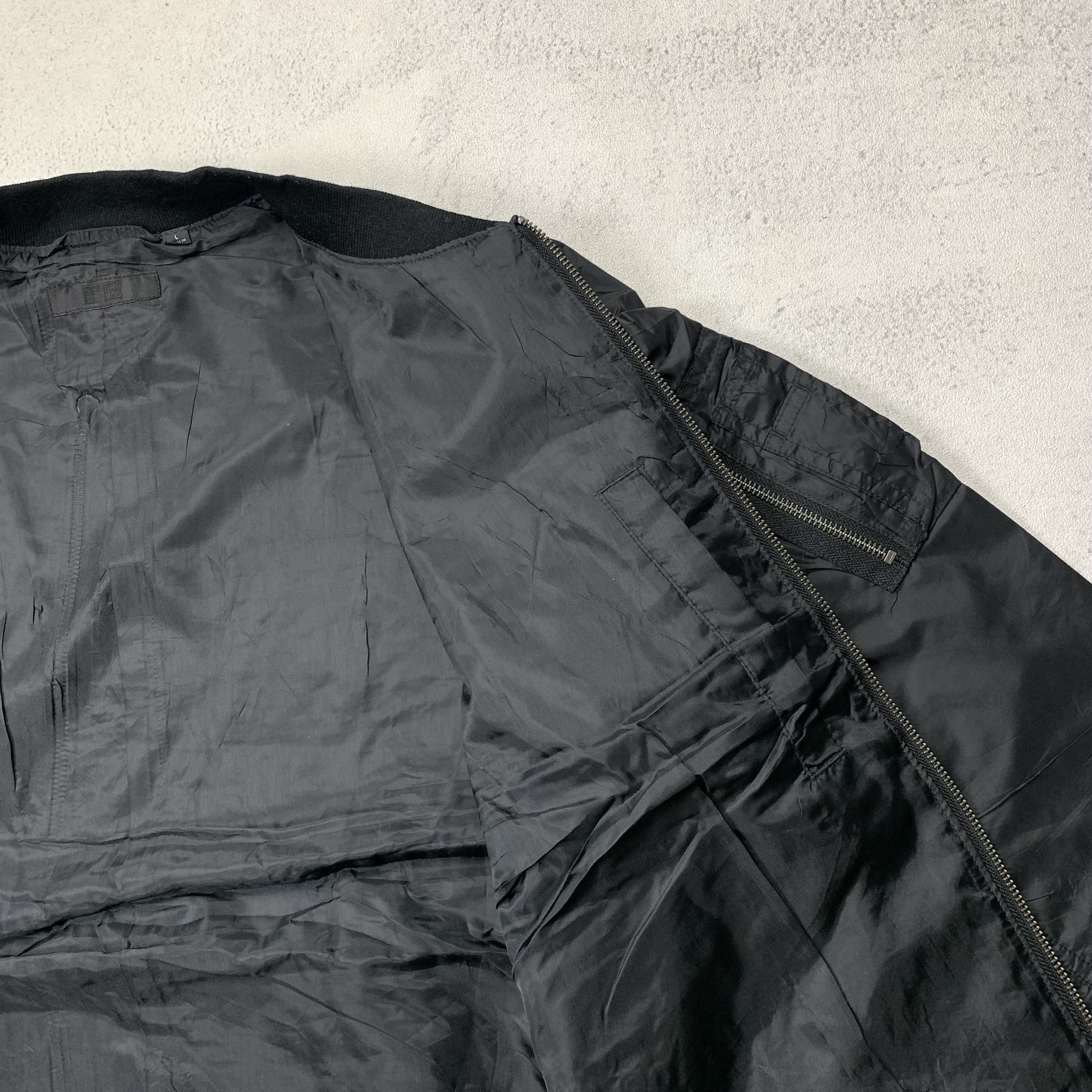 Uniqlo Uniqlo Bomber Jacket Size US M / EU 48-50 / 2 - 5 Thumbnail