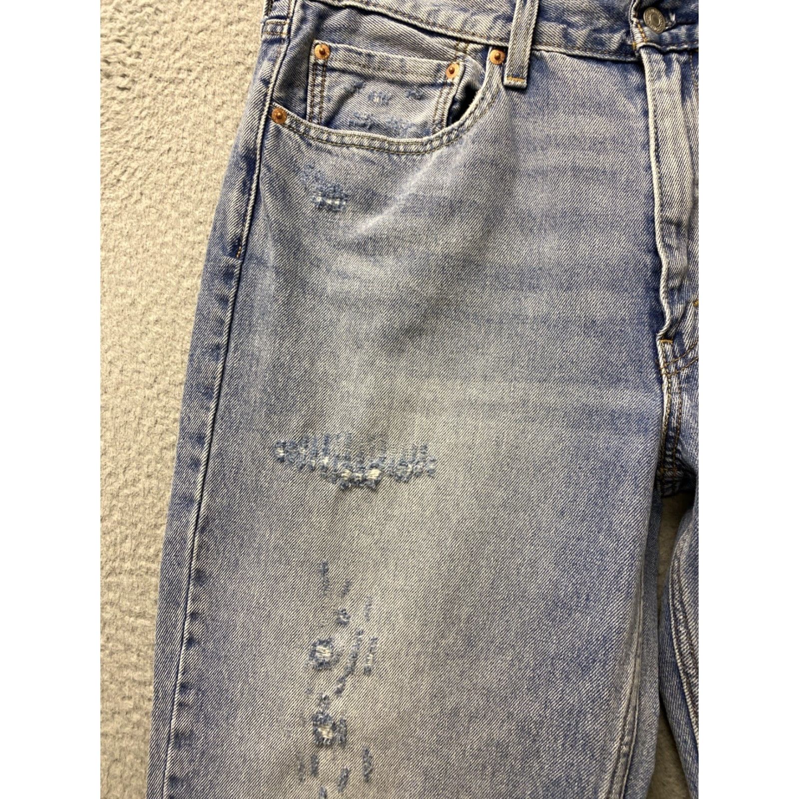 Levi's VINTAGE Levi's 550 Jeans Mens 36 x 36 Blue Denim Distressed 5-Pocket Levi's 550 Men Jeans White label? Size US 36 / EU 52 - 7 Thumbnail