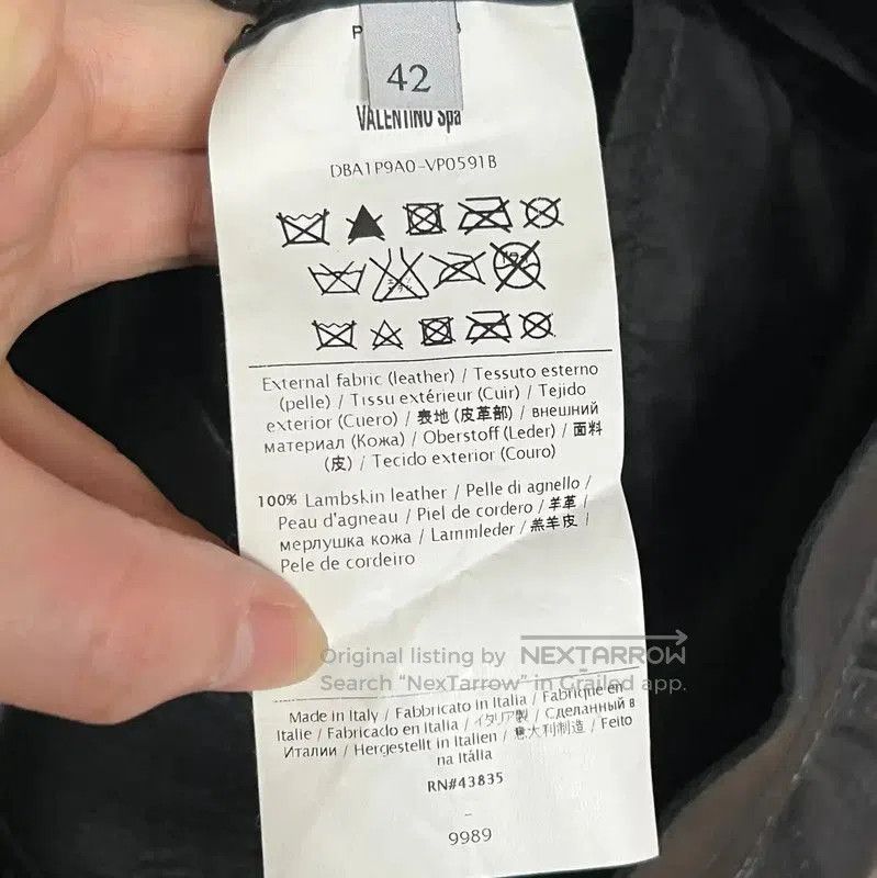 Valentino Valentino Black Leather Womens Shorts . Size 30" / US 8 / IT 44 - 4 Thumbnail