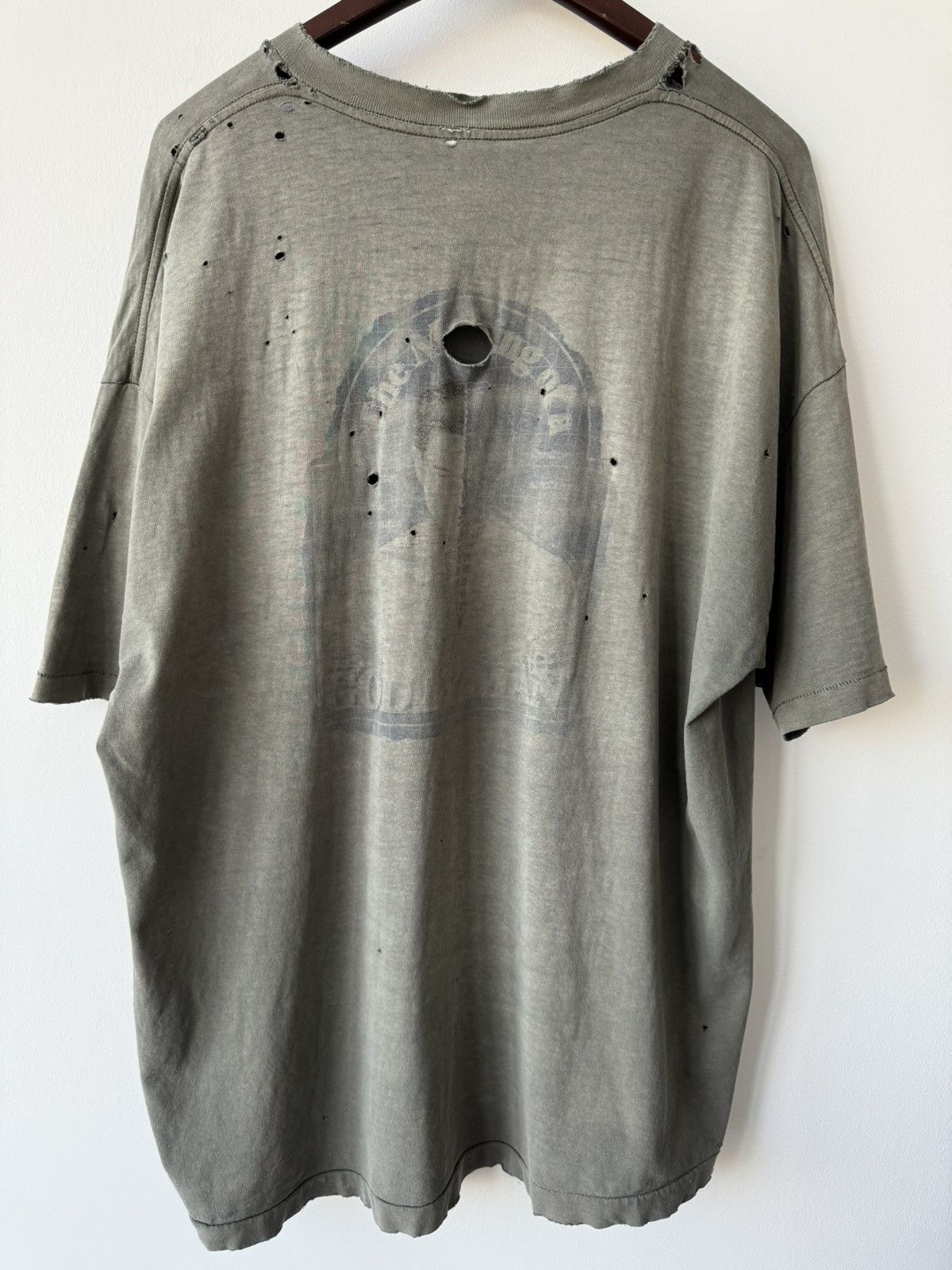 Vintage VINTAGE THRASHED OVERSIZED FADED T SHIRT 90s Size US XL / EU 56 / 4 - 6 Thumbnail