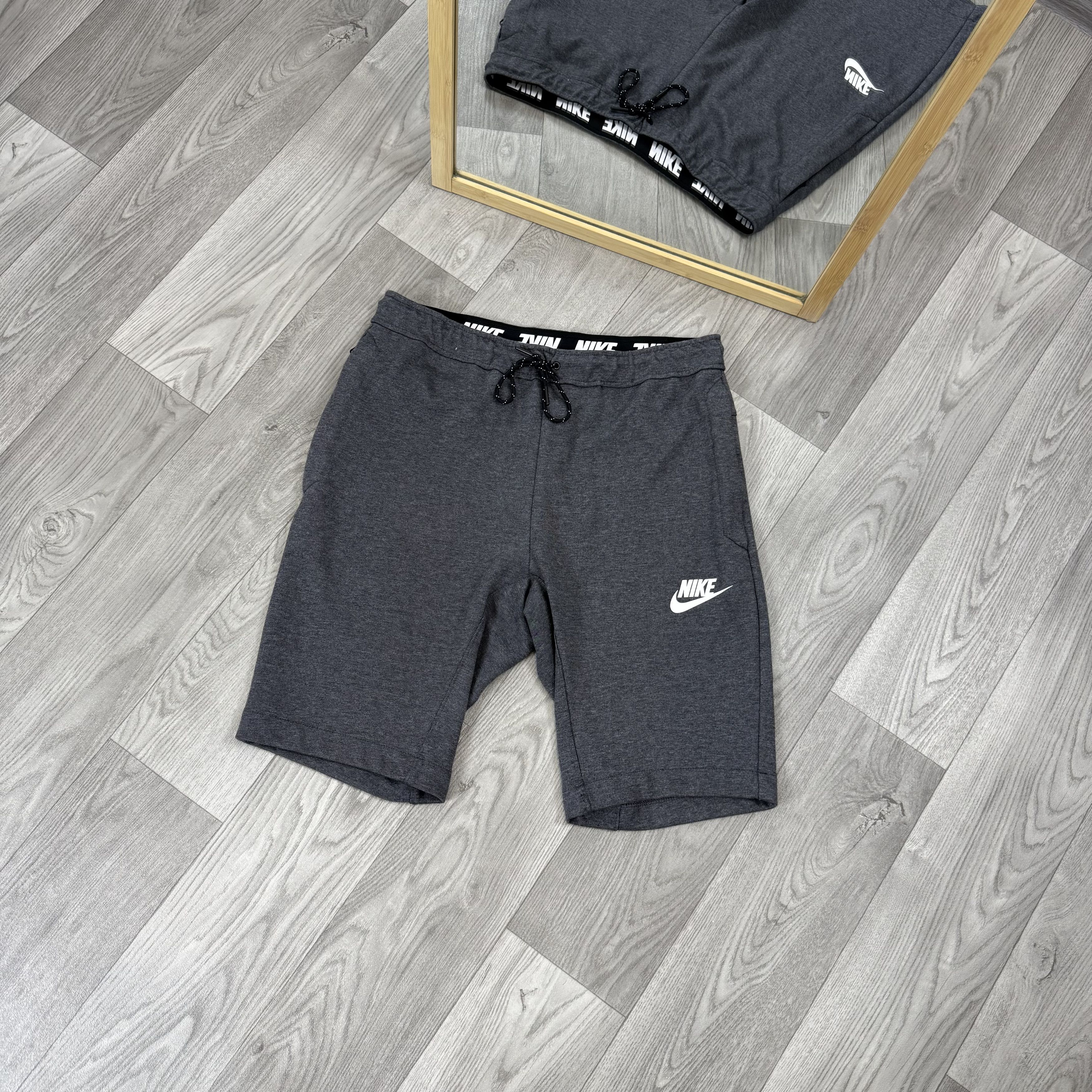 Nike Nike Grey Shorts Size US 30 / EU 46 - 1 Thumbnail