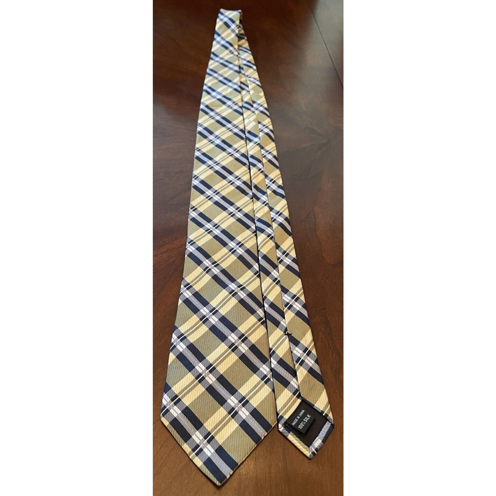 Arrow Arrow Gold Blue 100% Silk Men’s Neck Tie Made In China Size ONE SIZE - 3 Thumbnail