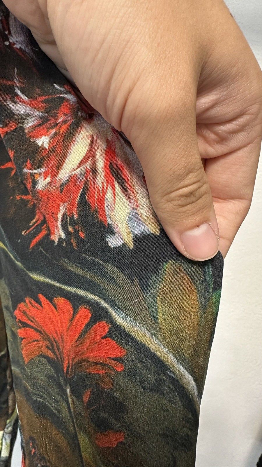 Roberto Cavalli Roberto Cavalli Painted Silk Floral Print Pleat Panel Shirt Size S / US 4 / IT 40 - 8 Thumbnail