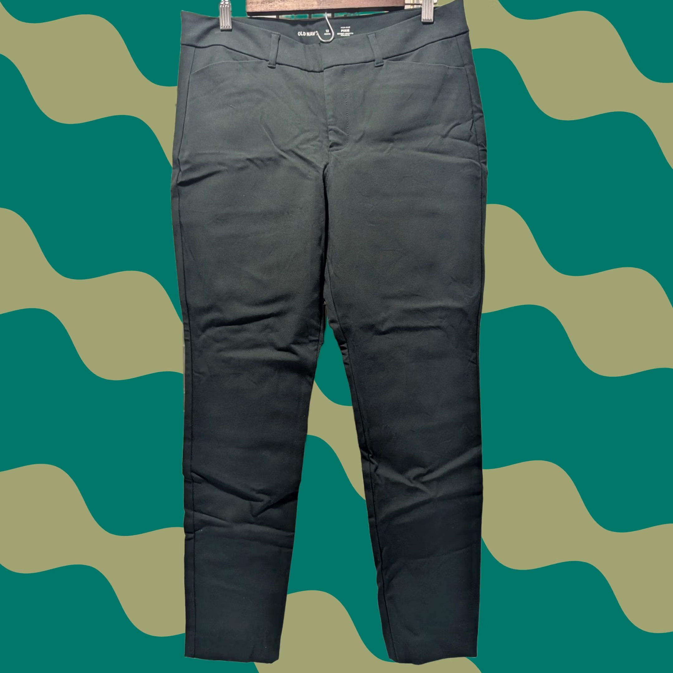 Old Navy Old Navy Pixie High Rise Pants Women's 12P Green Secret Pockets Slim Workwear Casual Tapered Twill Stretch Size 34" / US 12 / IT 48 - 1 Thumbnail