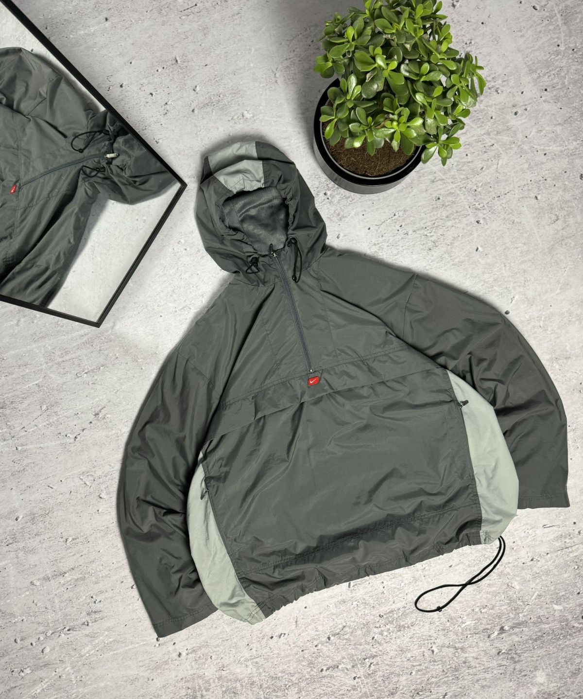 00s Nike Vintage Center Swoosh Nylon Hooded Anorak Jacket