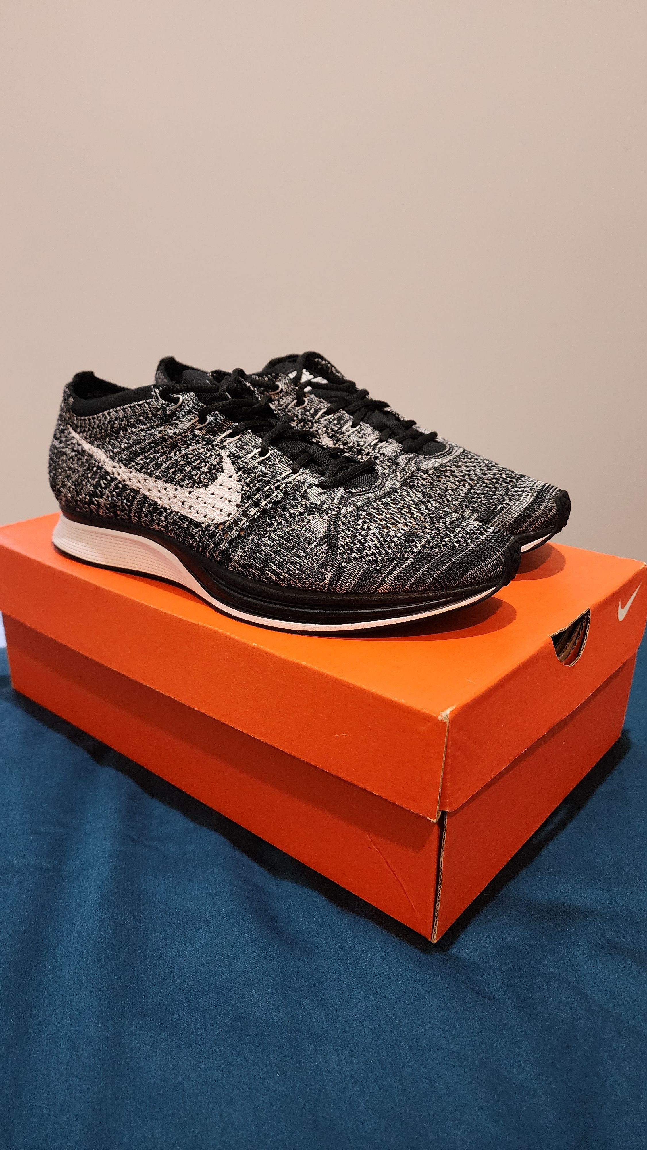 Nike Nike flyknit racer Size US 9 / EU 42 - 1 Thumbnail