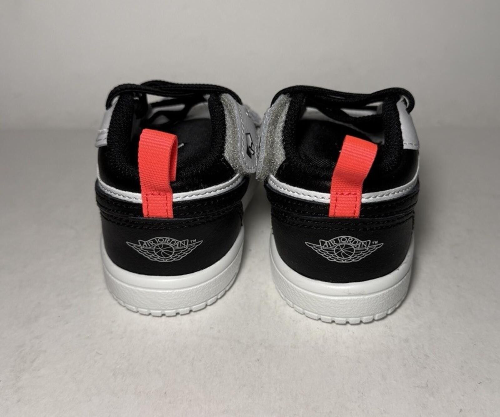 Jordan Brand Air Jordan 1 Low Alt (TD) Sneaker Black/Black-Summit White Size US 5 / EU 37 - 4 Thumbnail