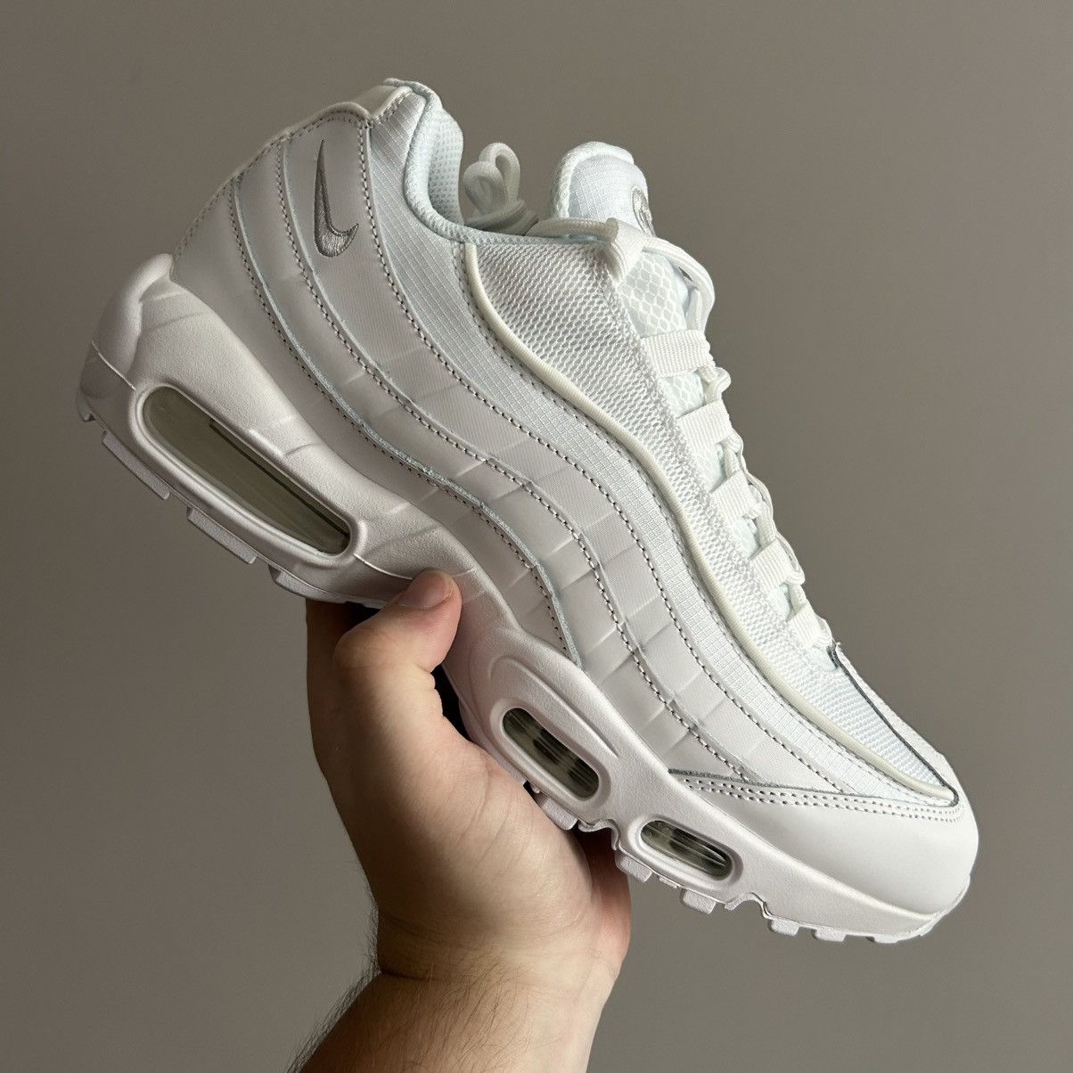 Nike Nike Air Max 95 White Essential EUR 44 Size US 9 / EU 42 - 10 Thumbnail