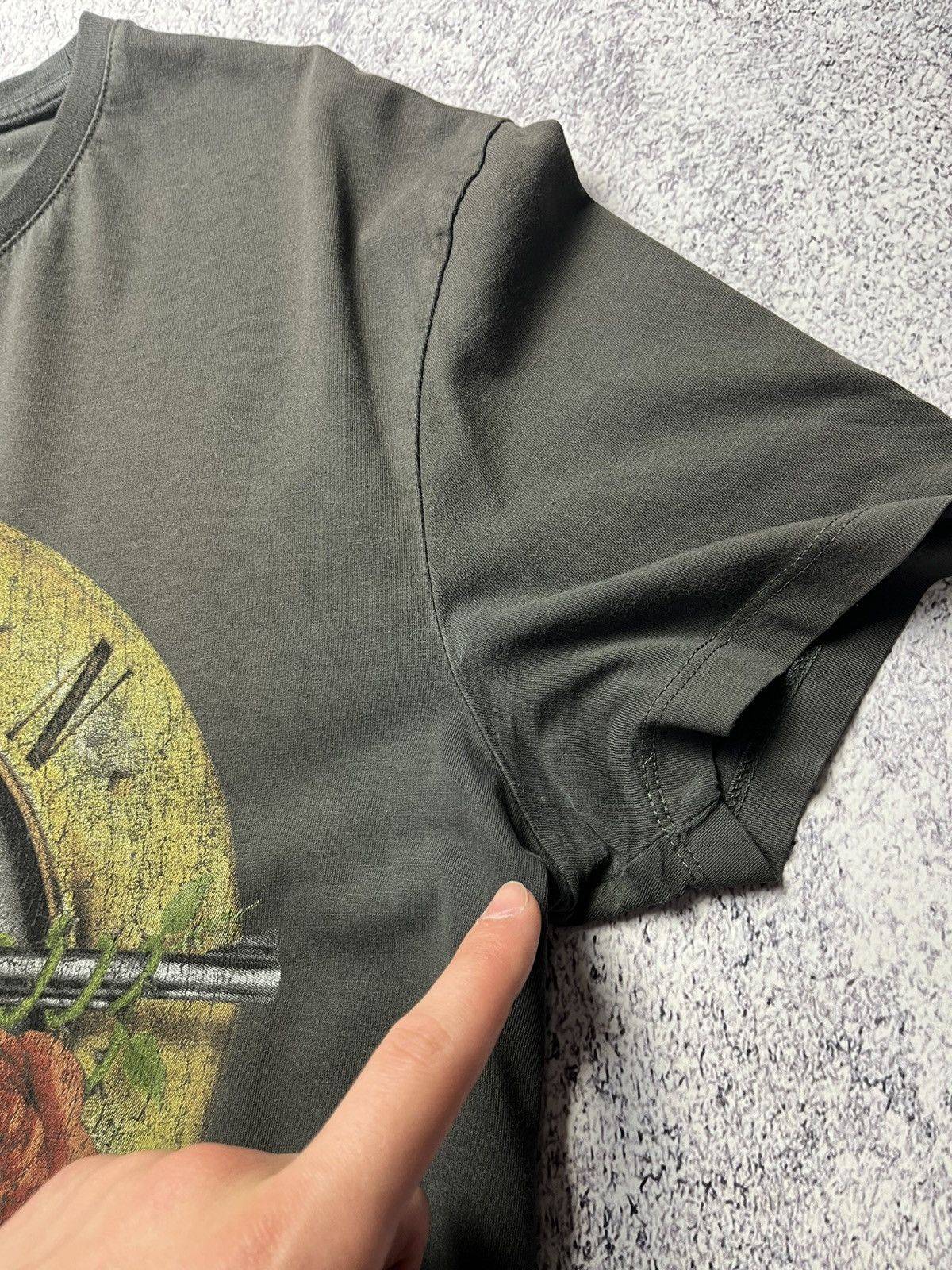Band Tees Rare Vintage Guns N' Roses band rock tee Y2K Distreesed Size US M / EU 48-50 / 2 - 19 Thumbnail