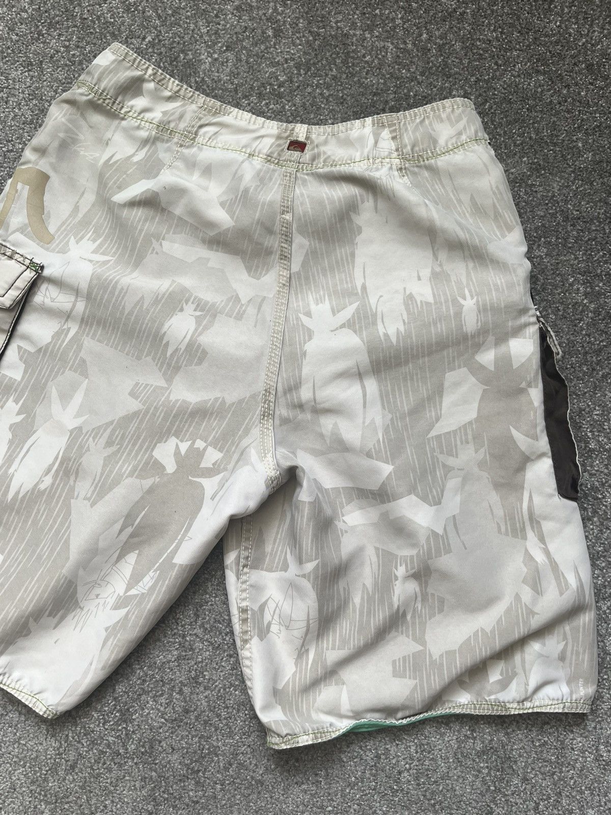 Futura × Quiksilver Futura x Quiksilver 2007 Pointman Shorts Size US 30 / EU 46 - 7 Thumbnail