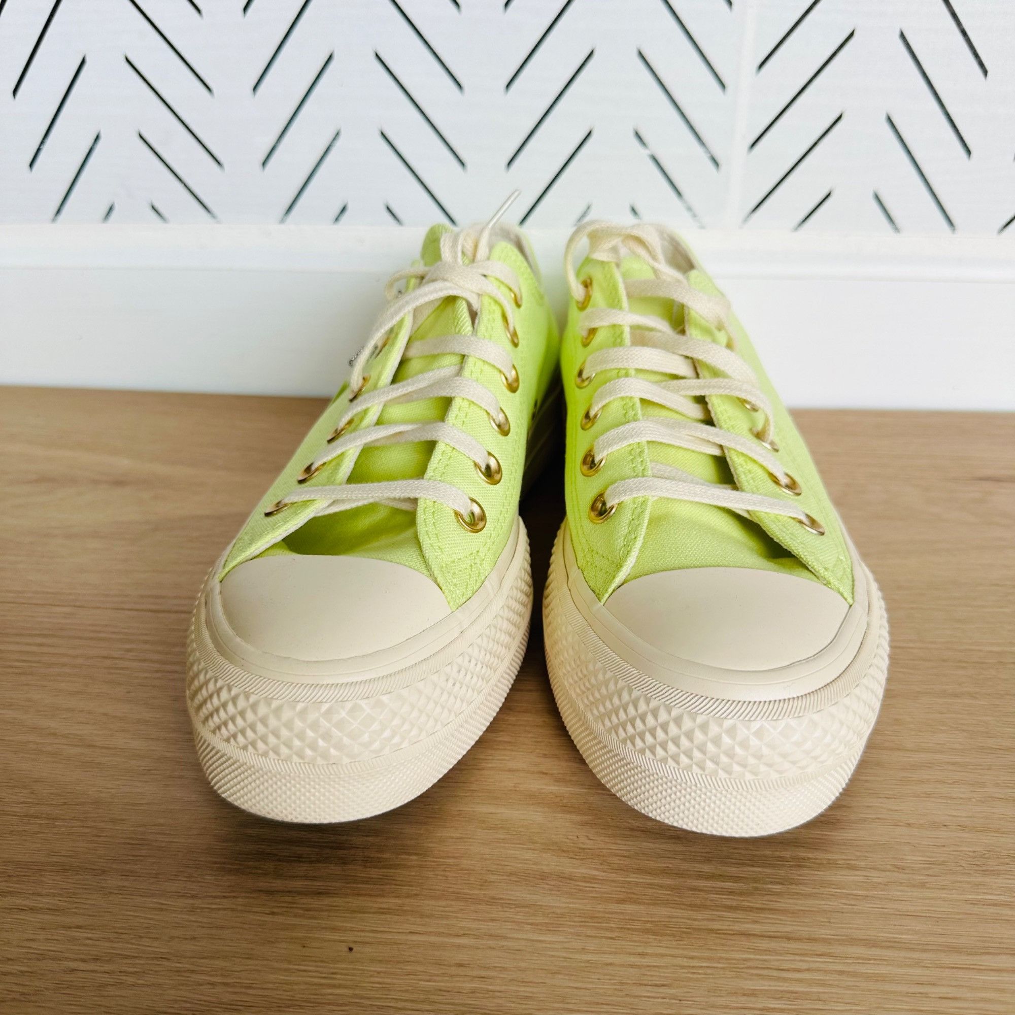 Converse ⭐Converse Chuck Taylor All Star Lift Platform Sz 7.5 Women's Size US 7.5 / IT 37.5 - 13 Thumbnail