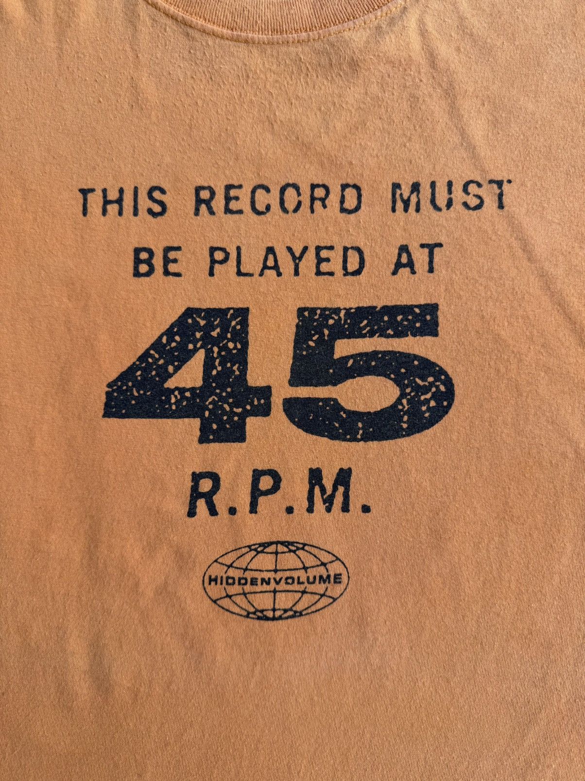 45rpm This record must be play at 45rpm Size US XL / EU 56 / 4 - 8 Thumbnail