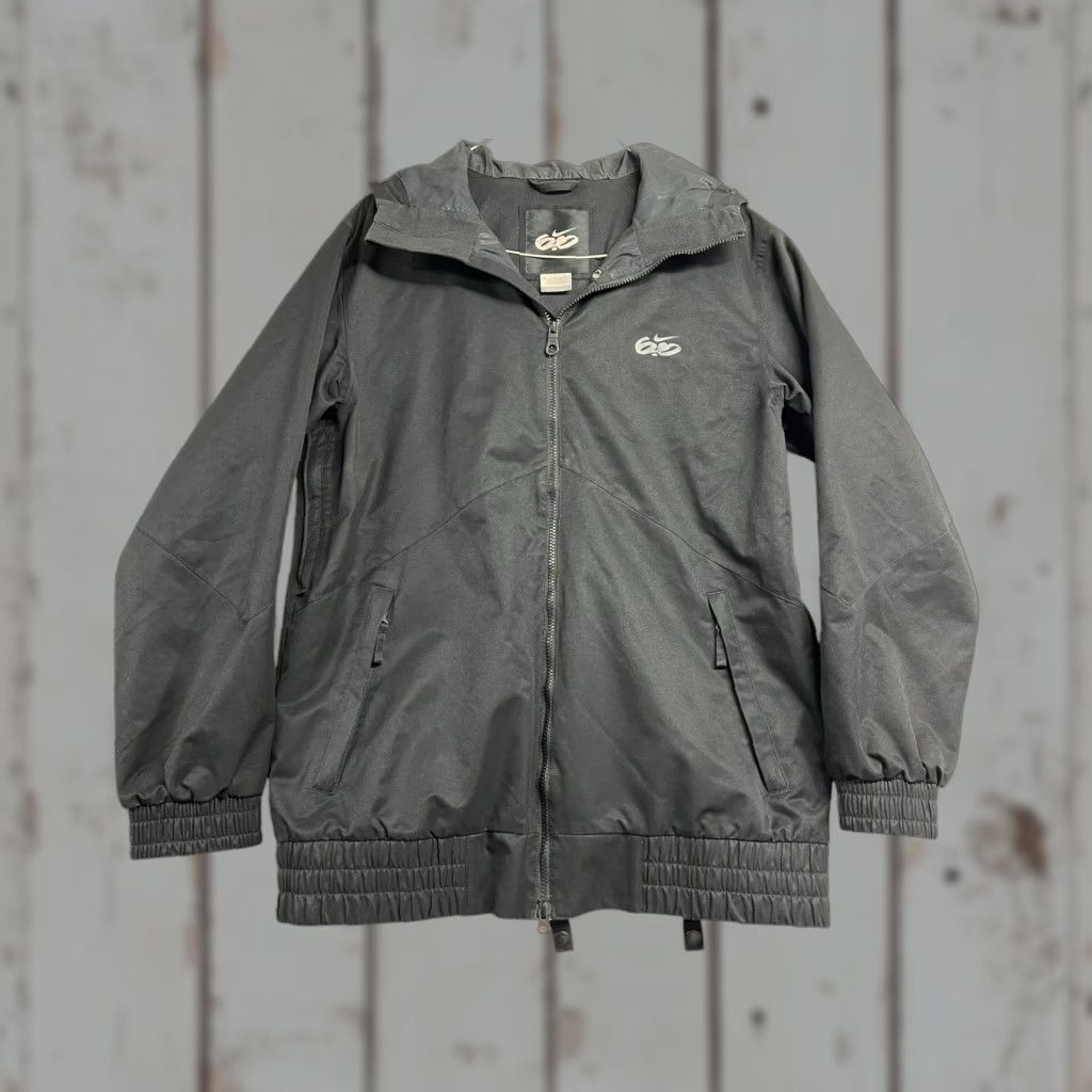 VINTAGE Nike SB Insulated Snowboarding Jacket Men's Size M