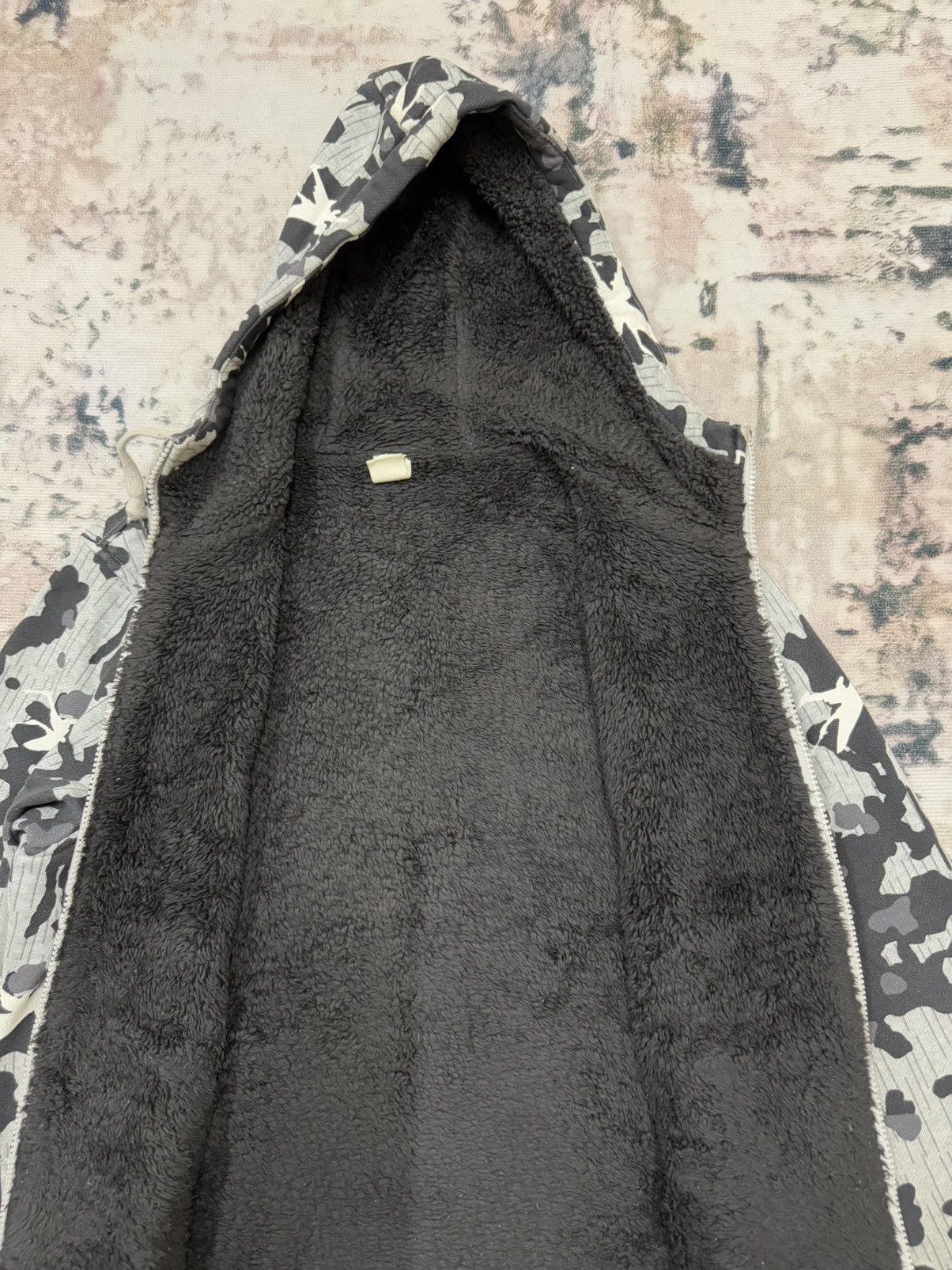 Star Wars × Uniqlo Uniqlo Star Wars The Force Awake Sheerpa ZipUp Sweater Hodie Size US M / EU 48-50 / 2 - 9 Thumbnail