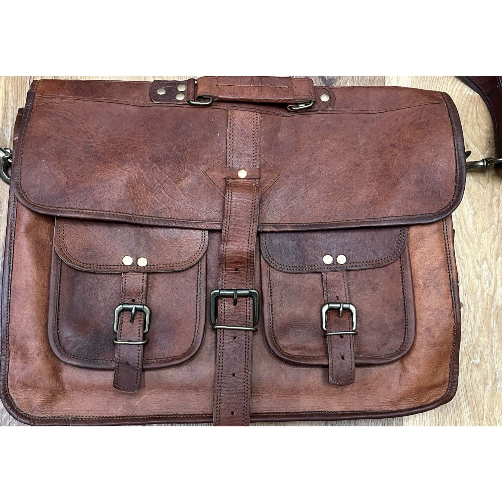 Vintage VINTAGE Sun Distressed Oiled Leather Messenger Bag Briefcase Satchel 17.5” x 13” x 5” Brown Mens Womens Neutral Size ONE SIZE - 3 Thumbnail