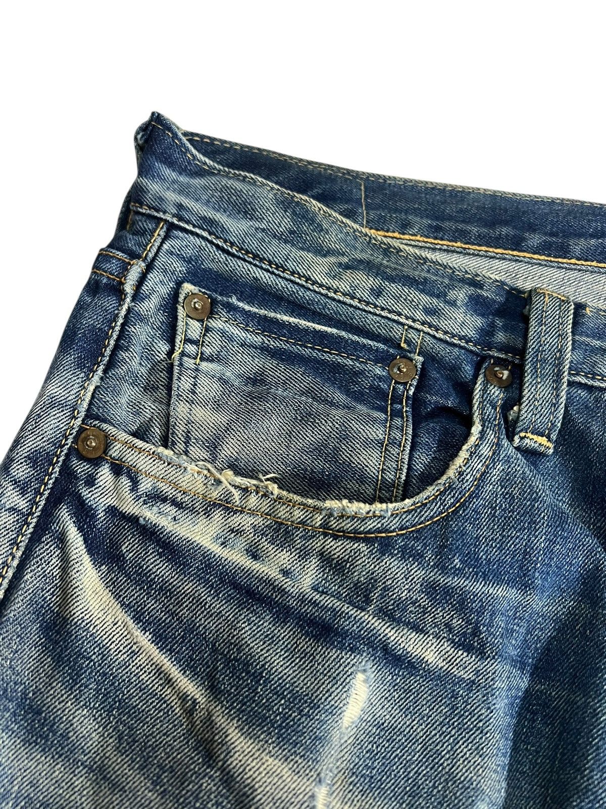 Levi's Vintage Levi’s 501xx Big E Selvedge Distressed Jean Size US 33 - 7 Thumbnail