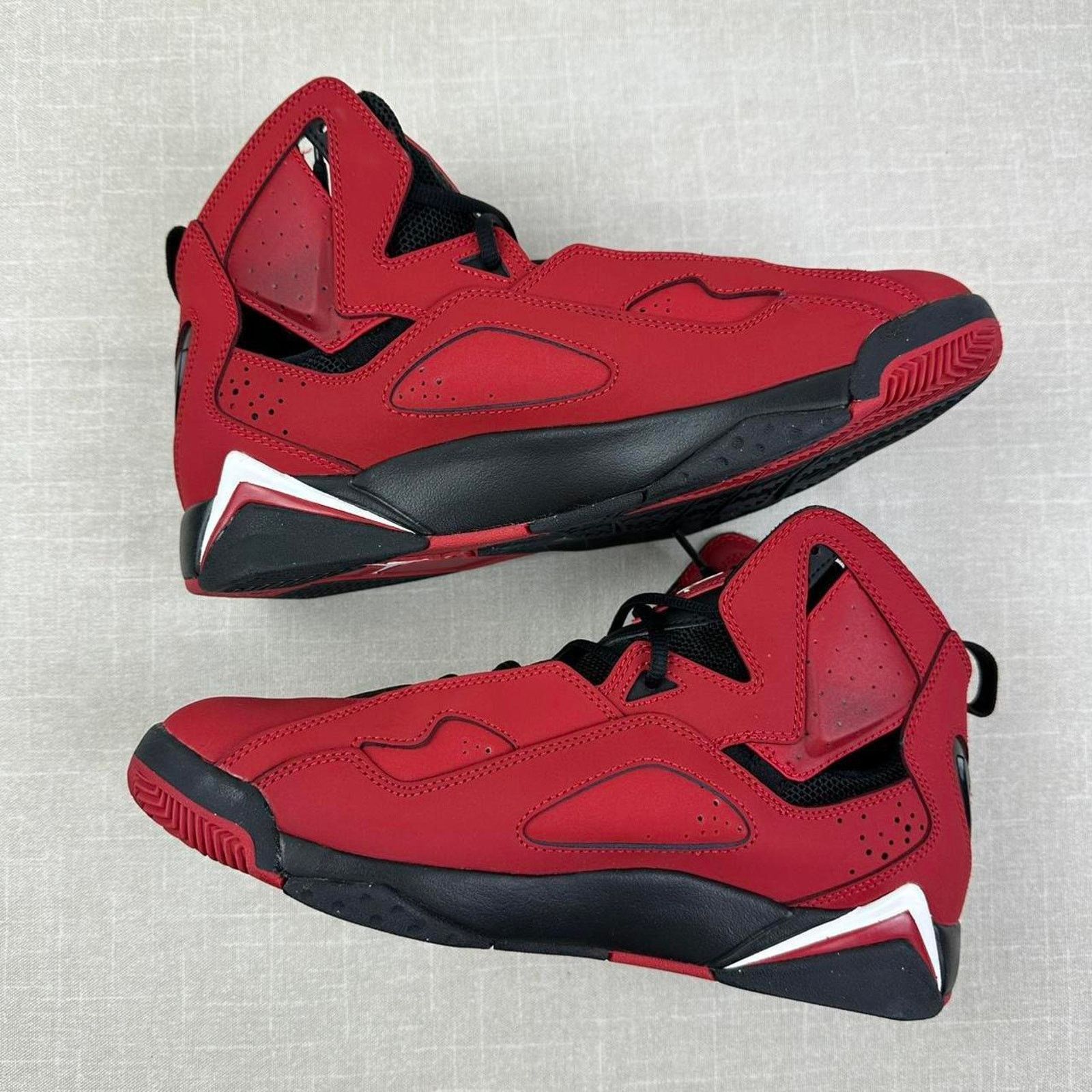 Jordache ♥️ 2015 Jordan True Flight "Gym Red" 11.5M Size US 11.5 / EU 44-45 - 4 Thumbnail