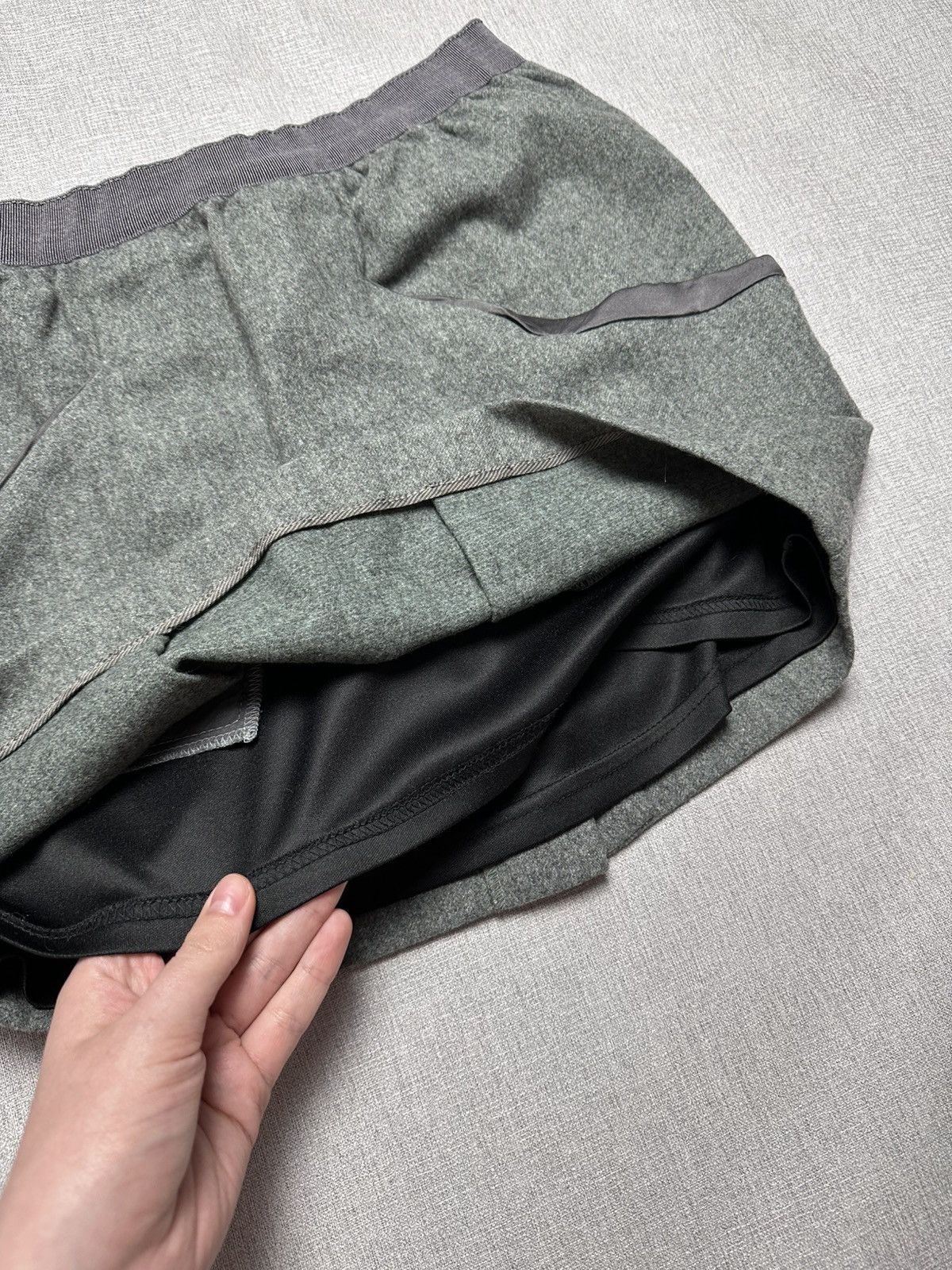 Brunello Cucinelli × Luxury × Vintage Brunello Cucinelli Wool Skirt Vintage Size 26" / US 2 / IT 38 - 5 Thumbnail