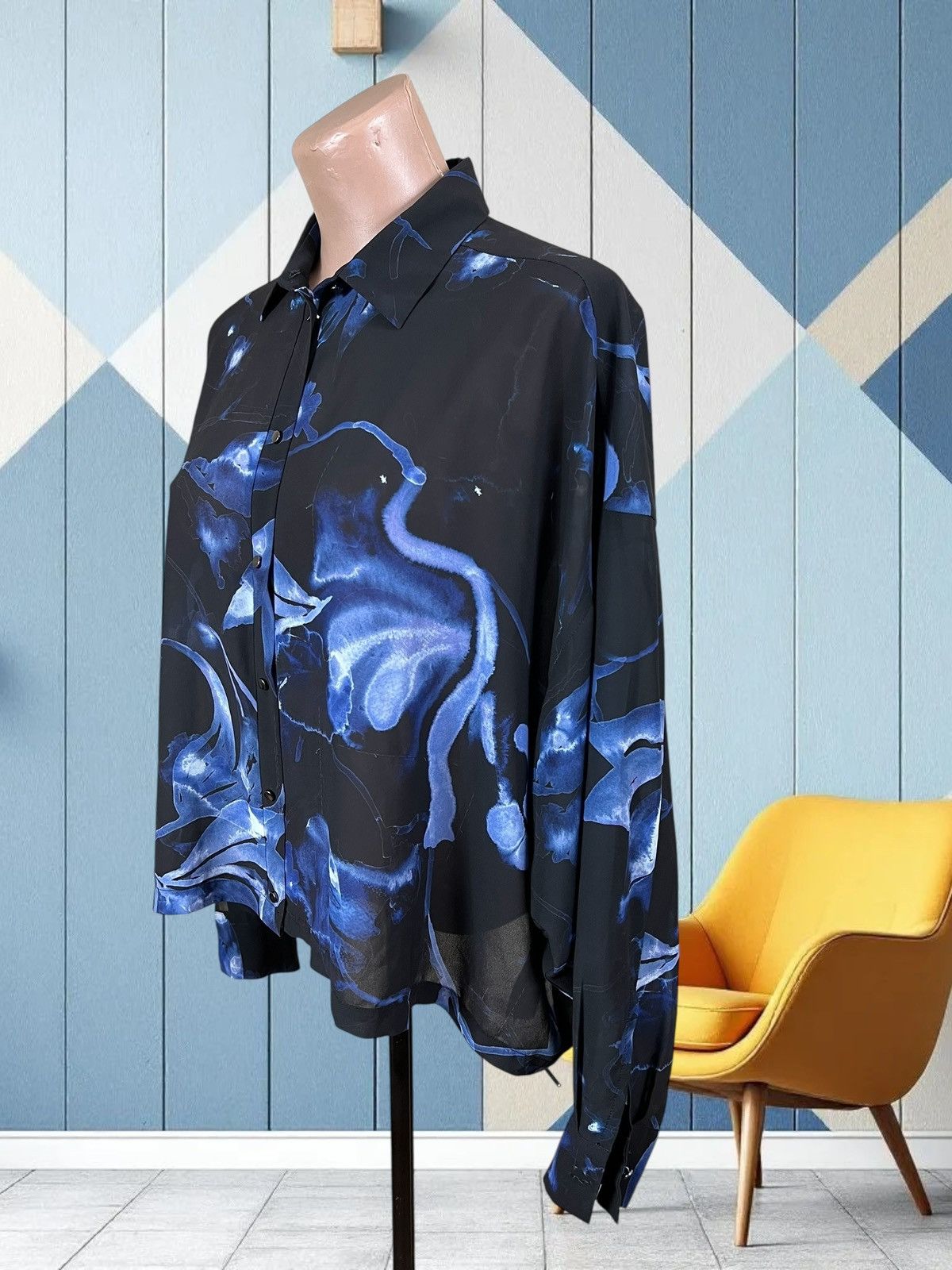 Diesel Diesel blouse size M oversize fit Size M / US 6-8 / IT 42-44 - 4 Thumbnail