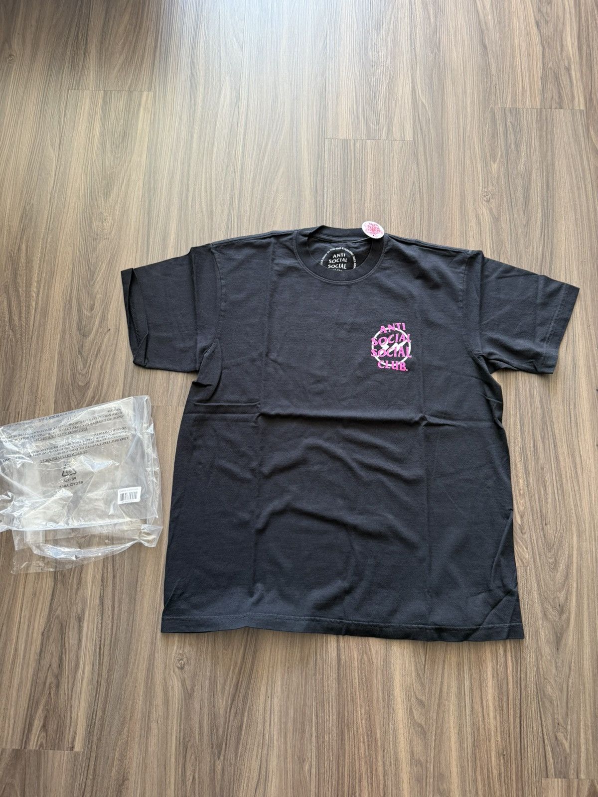 Anti Social Social Club × Fragment Design Anti Social Social Club x Fragment Pink Logo BLK Tee Size L Size US L / EU 52-54 / 3 - 1 Thumbnail