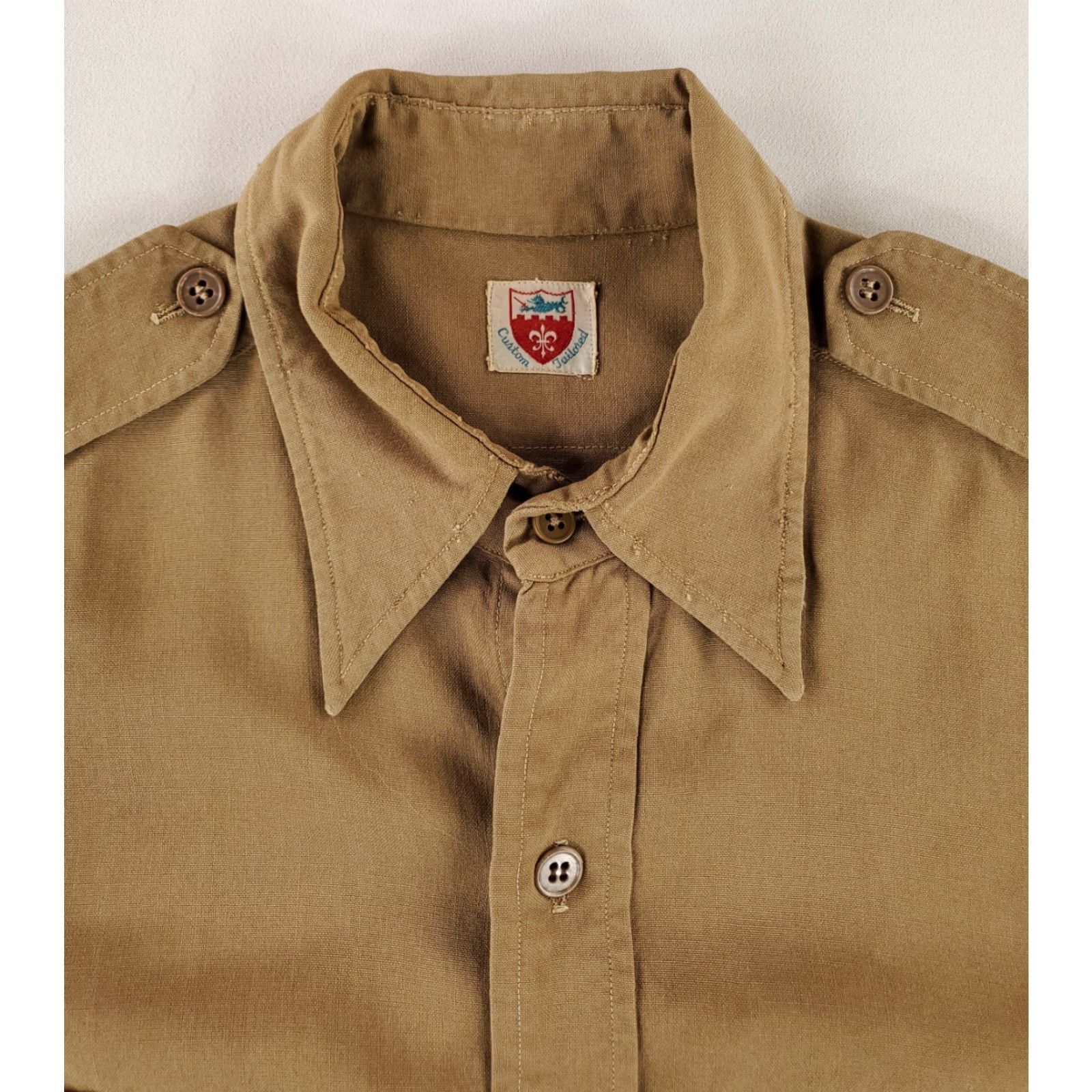 Vintage VINTAGE US Army Wool Button Up Shirt Officers Field Shirt Tan XL Mens Long Sleeve 40s 50s Size US XL / EU 56 / 4 - 4 Thumbnail