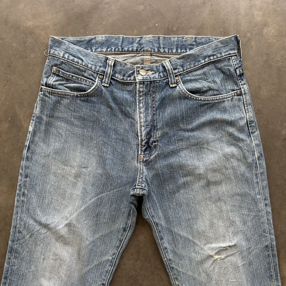 Japanese Brand Vintage Japanese Distressed Faded Denim Jean Pant W33 Size US 33 - 3 Thumbnail