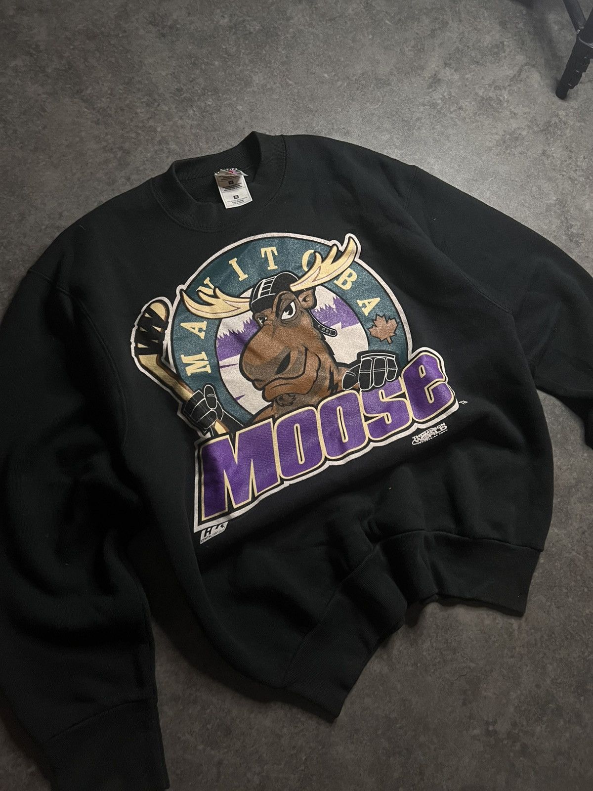 Fruit Of The Loom Vintage sweatshirt Moose 90s Size US M / EU 48-50 / 2 - 1 Thumbnail