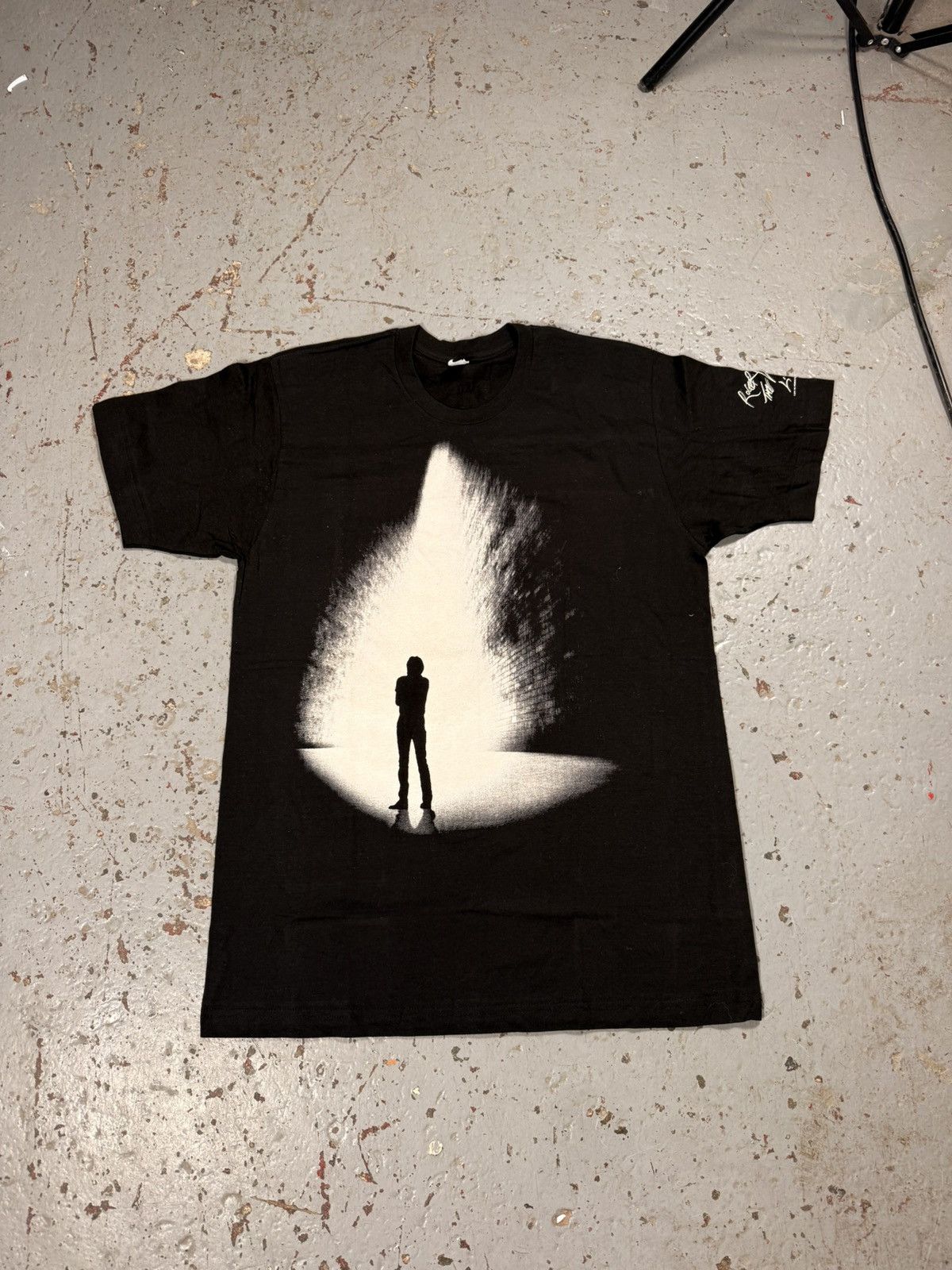 Other The Wall Roger Waters Tour Tee Size US L / EU 52-54 / 3 - 1 Thumbnail