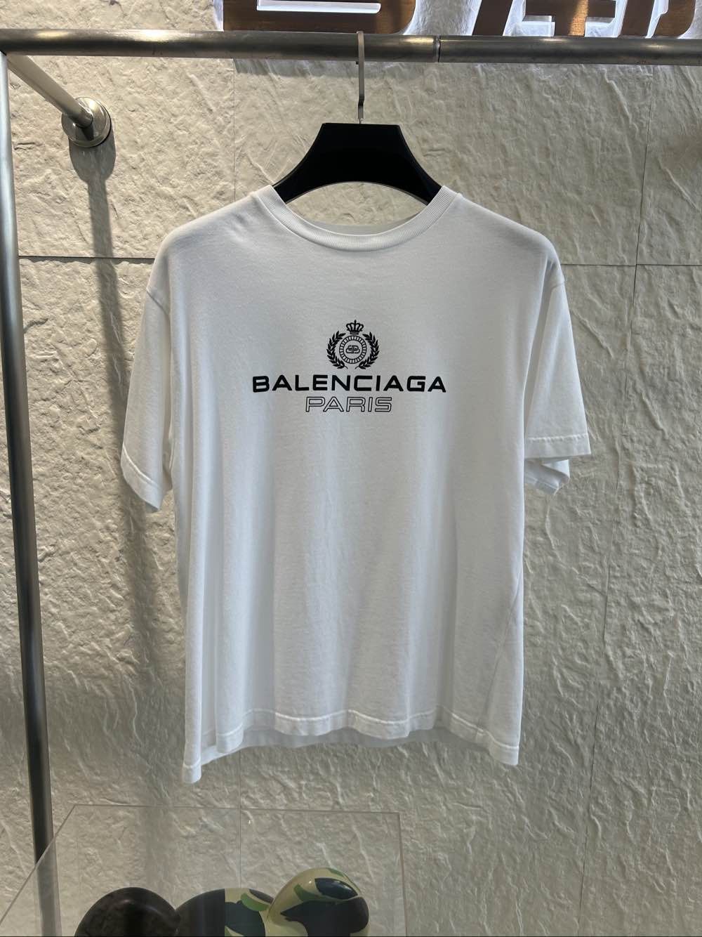 Balenciaga Balenciaga Logo Crown T-Shirt Size XS Size XS / US 0-2 / IT 36-38 - 1 Thumbnail