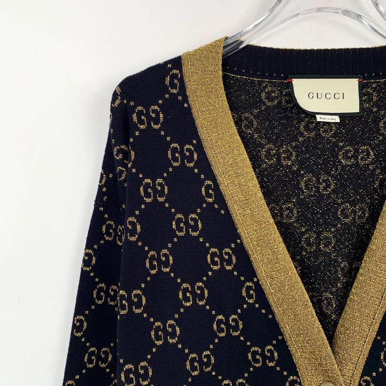 Gucci Gucci Black and gold color matching V-neck cotton knitted c Size US M / EU 48-50 / 2 - 3 Thumbnail