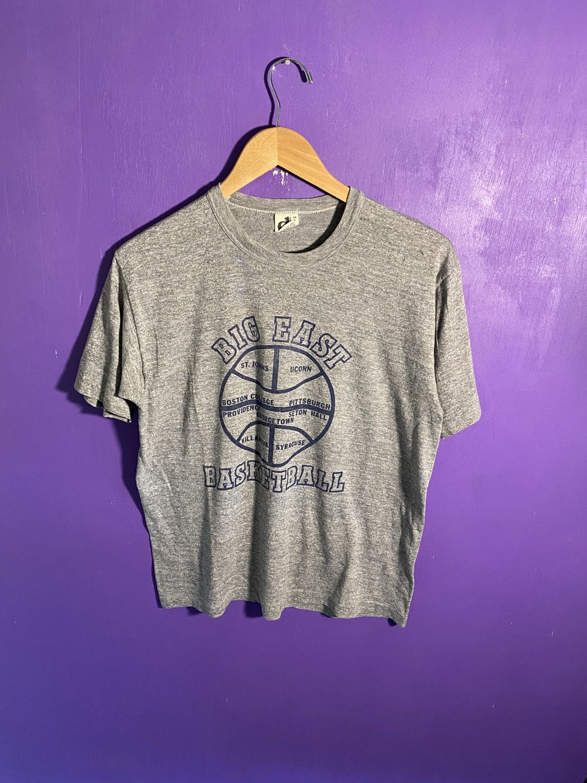 Vintage Vintage 1988 Big East basketball schools t-shirt Size US M / EU 48-50 / 2 - 1 Thumbnail