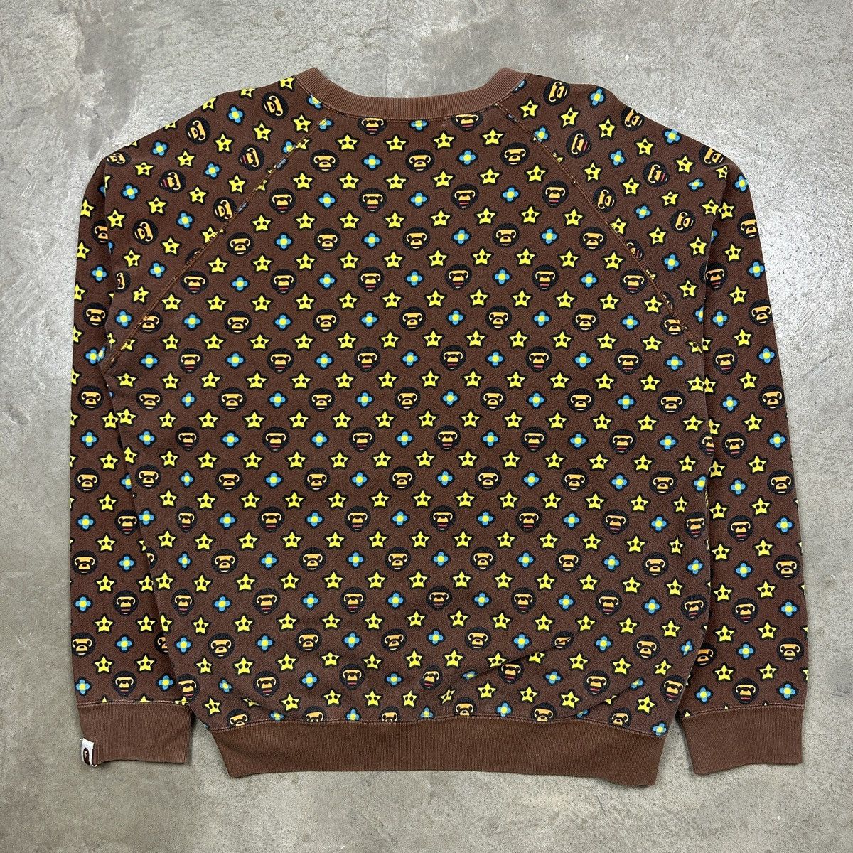 Bape × Vintage 2000s BAPE Monogram Sweatshirt Size US L / EU 52-54 / 3 - 14 Thumbnail