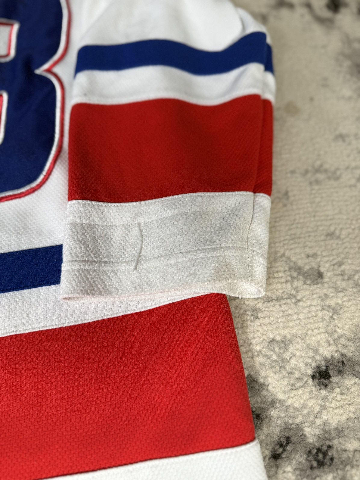 Disney Rare Vintage Disney Mickey Mouse Kid's Hockey Jersey Size US XXS / EU 40 - 6 Thumbnail