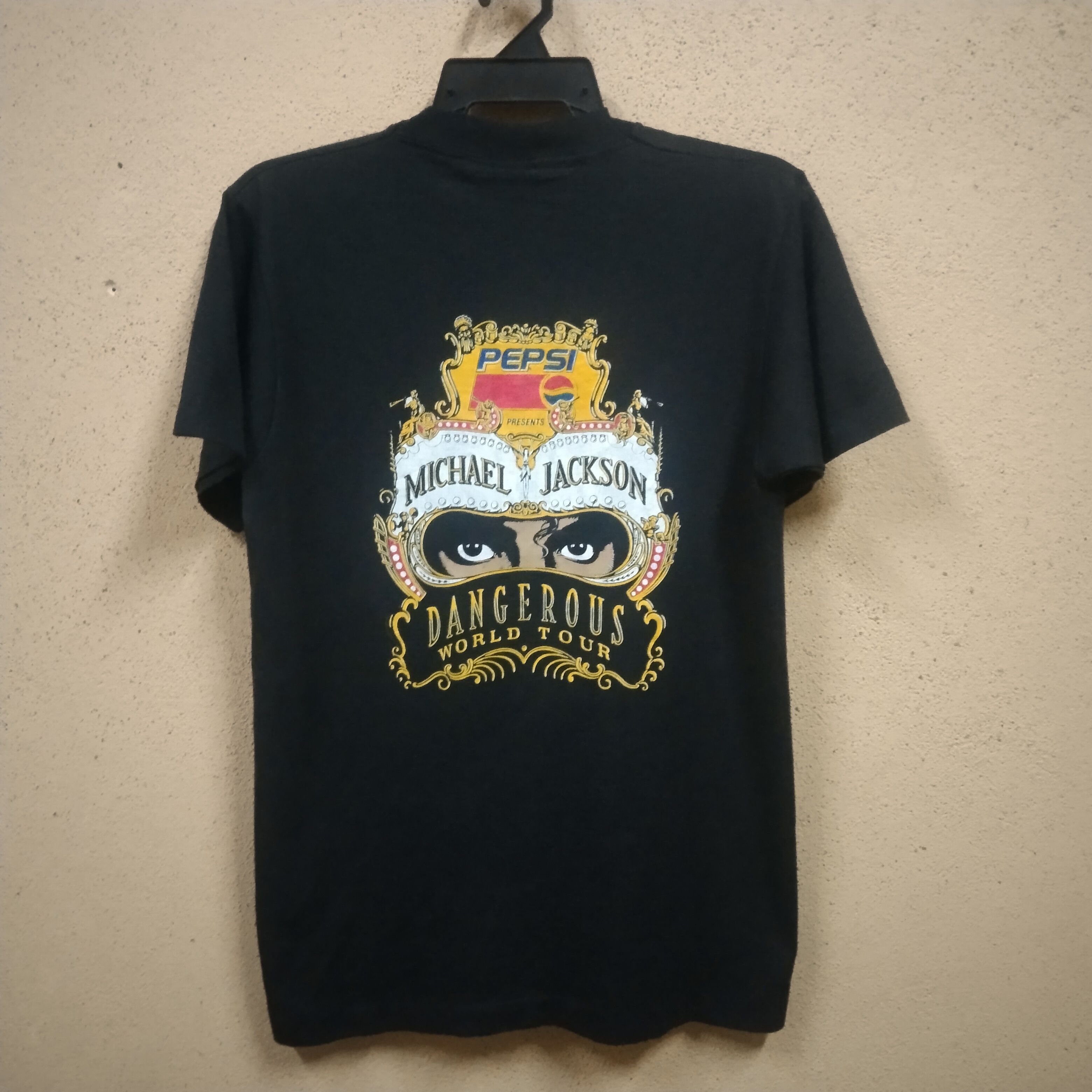 Michael Jackson × Pepsi × Vintage Michael Jackson Pepsi Dangerous World Tour Vintage Shirt Size US M / EU 48-50 / 2 - 3 Thumbnail