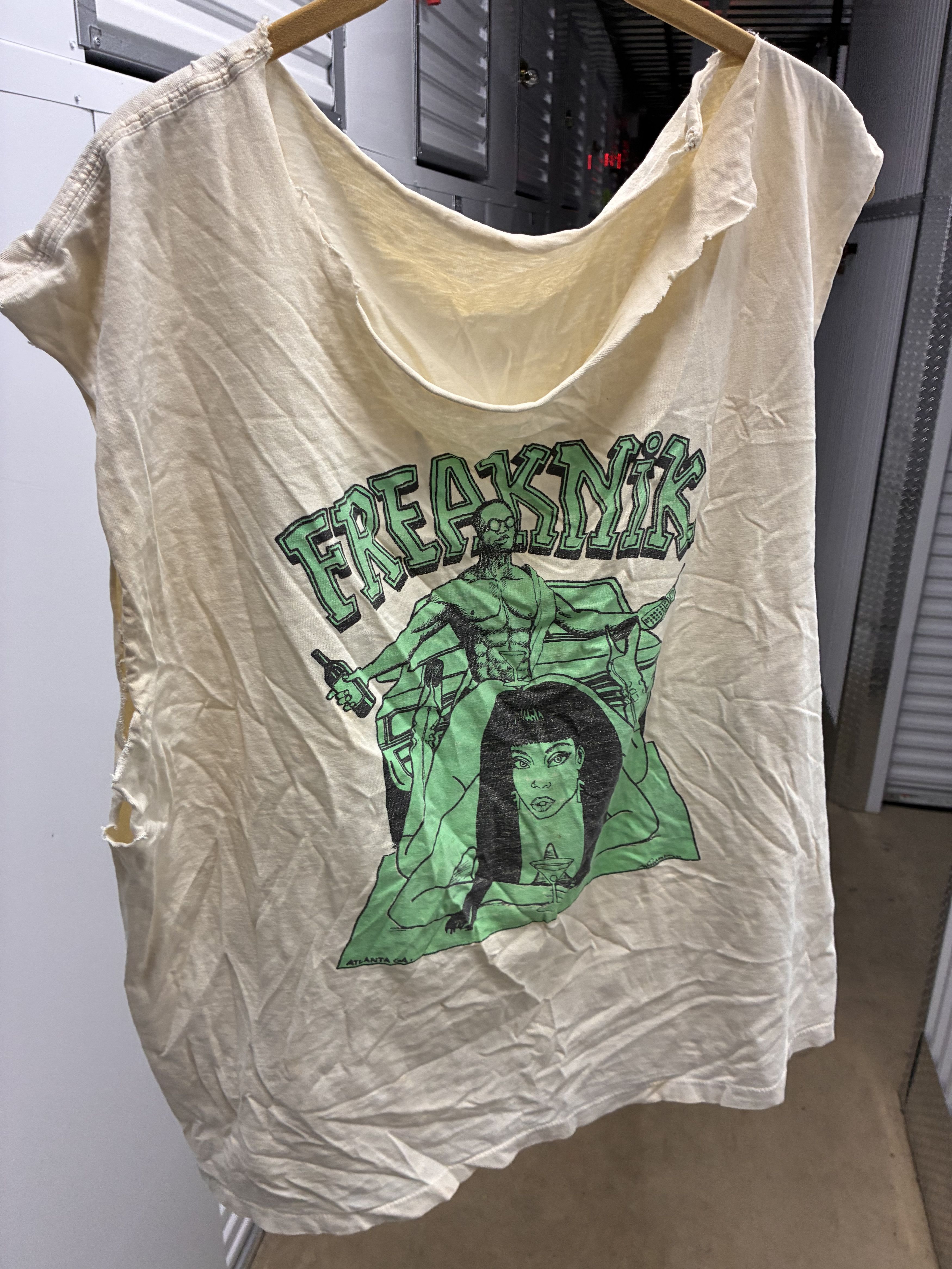 Band Tees 90’s THRASHED Freak Nik T-Shirt Size US L / EU 52-54 / 3 - 1 Thumbnail