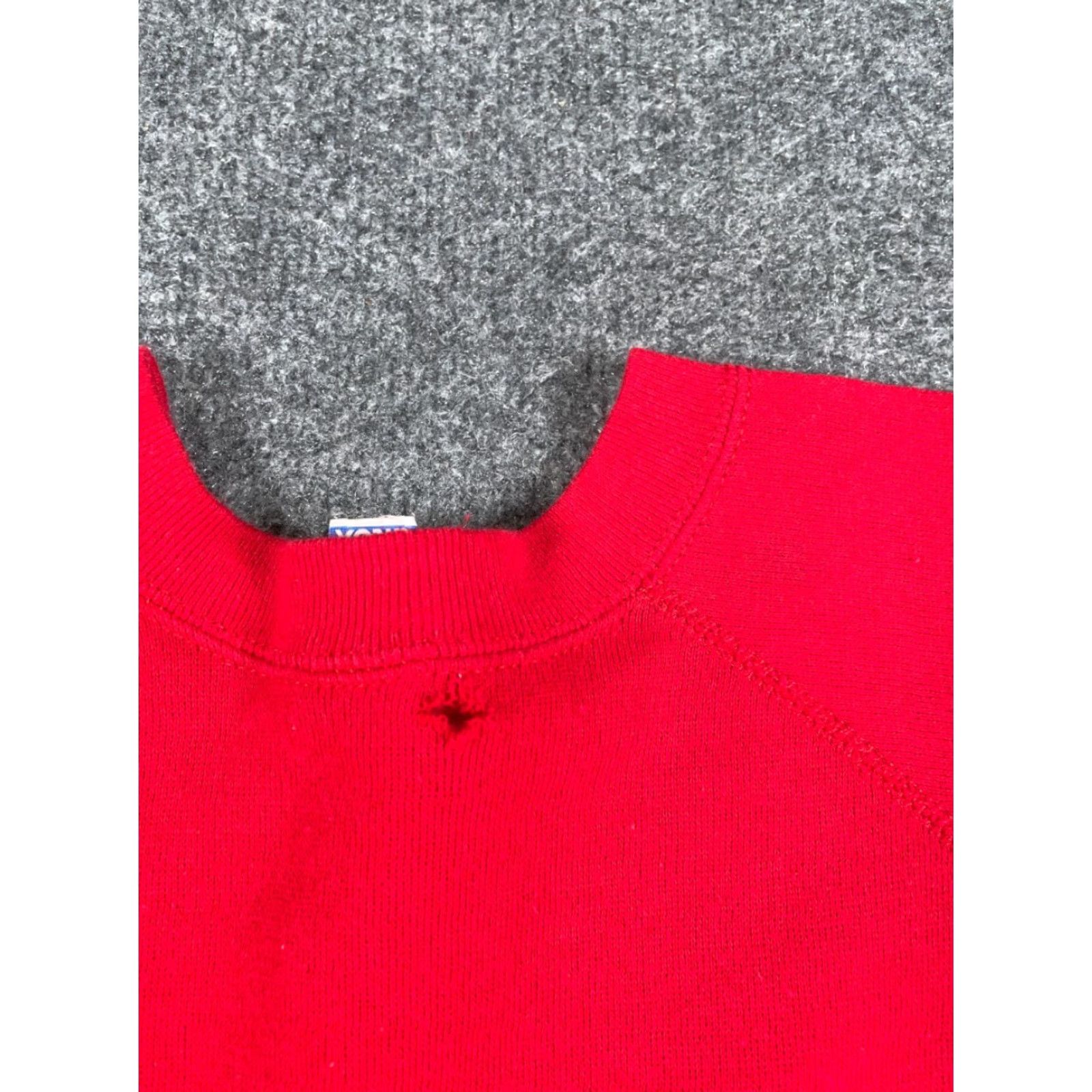 Tultex Vintage Tultex Sweatshirt Adult XL Red 80s 90s Retro Raglan Sleeves Lightweight US Made Size US XL / EU 56 / 4 - 6 Thumbnail