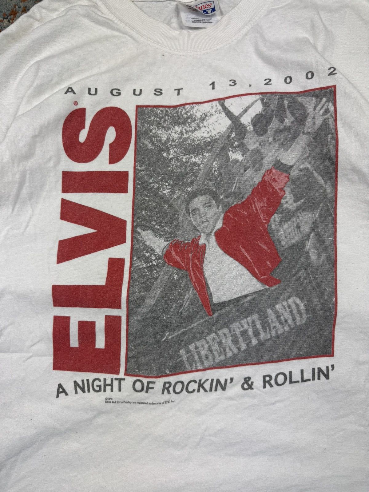 Band Tees × Vintage Vintage 2002 Elvis Presley libertyland graphic band tee Size US M / EU 48-50 / 2 - 4 Thumbnail