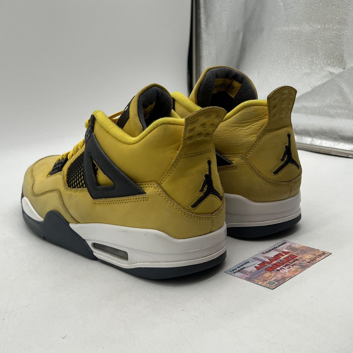 Jordan Brand Air Jordan 4 lightning Size US 12 / EU 45 - 4 Thumbnail