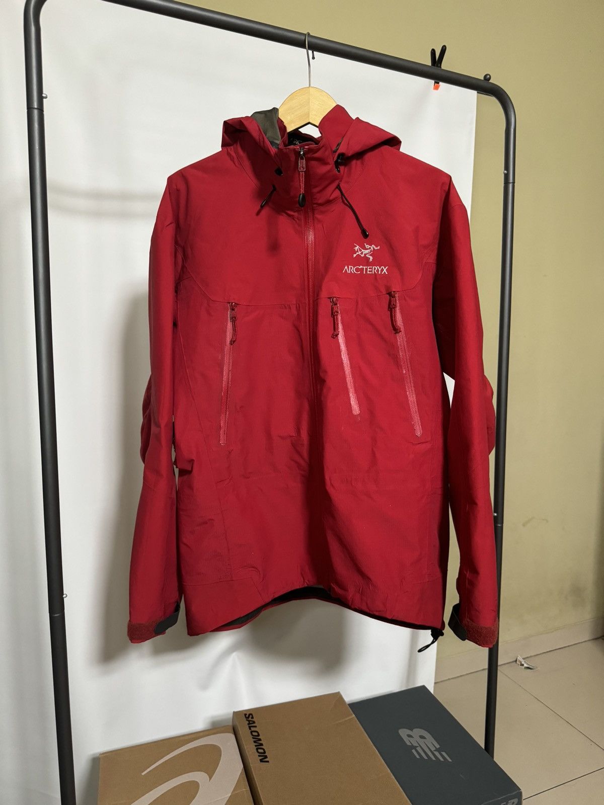 image of Arcteryx Theta Ar Goretex Jacket Apple Red Made In Canada, Men's (Size Small)