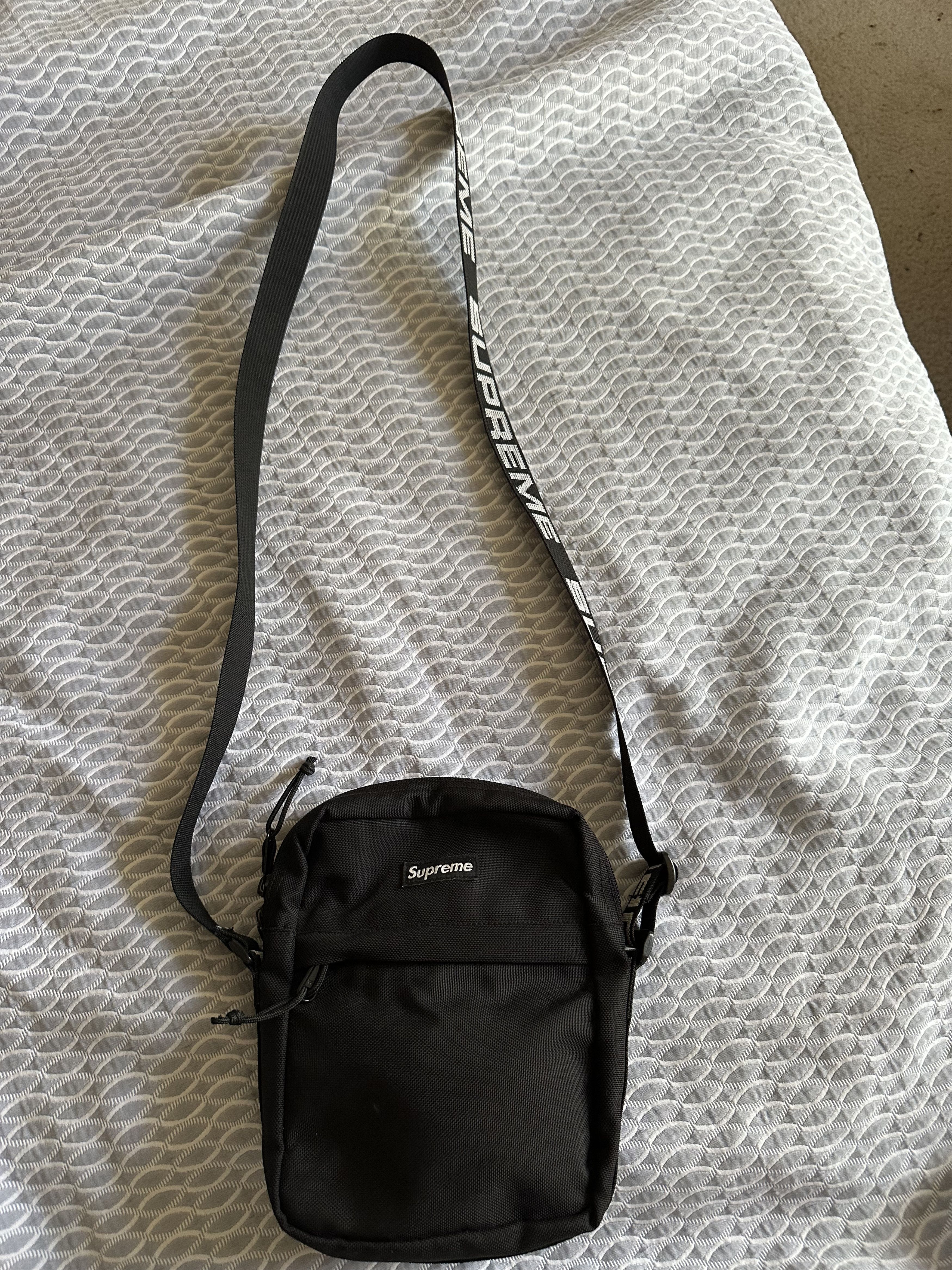 Supreme Supreme ss 18 shoulder bag | Grailed Supreme Supreme ss 18 shoulder bag | Grailed