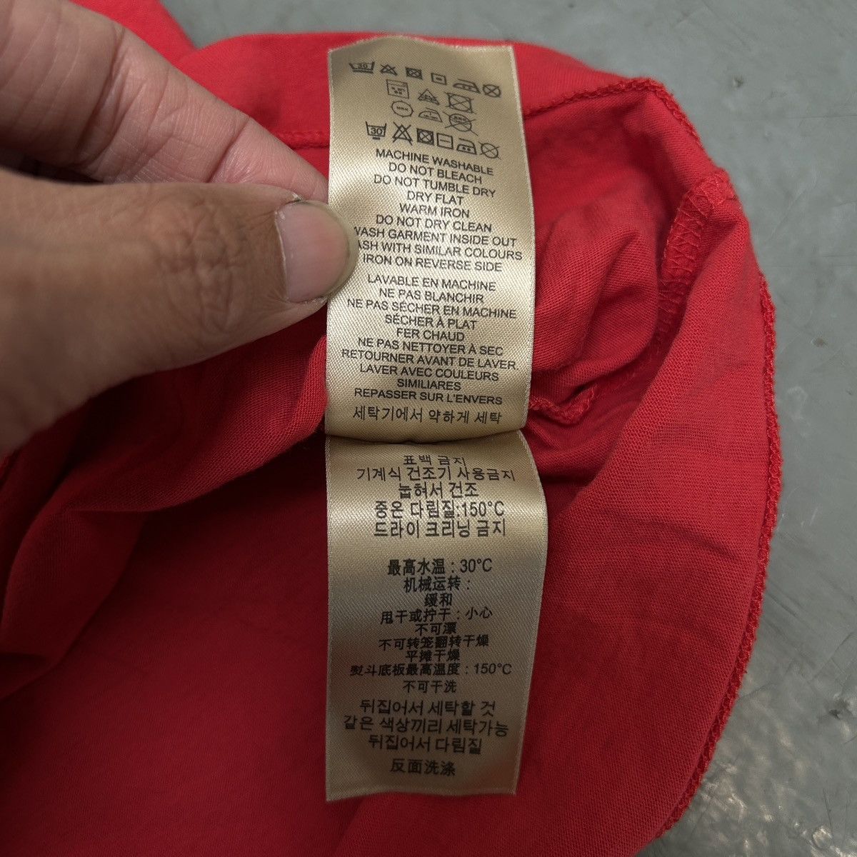 Burberry Burberry Brit Knight Graphic Tee Size US L / EU 52-54 / 3 - 7 Thumbnail