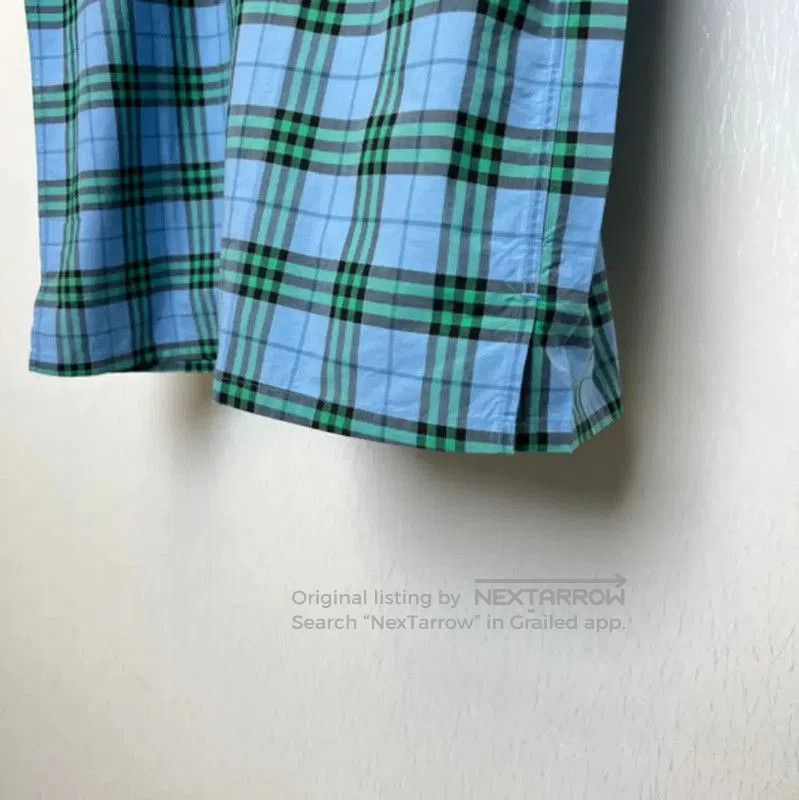 Burberry Burberry Summer Plaid Short. Size US XL / EU 56 / 4 - 5 Thumbnail
