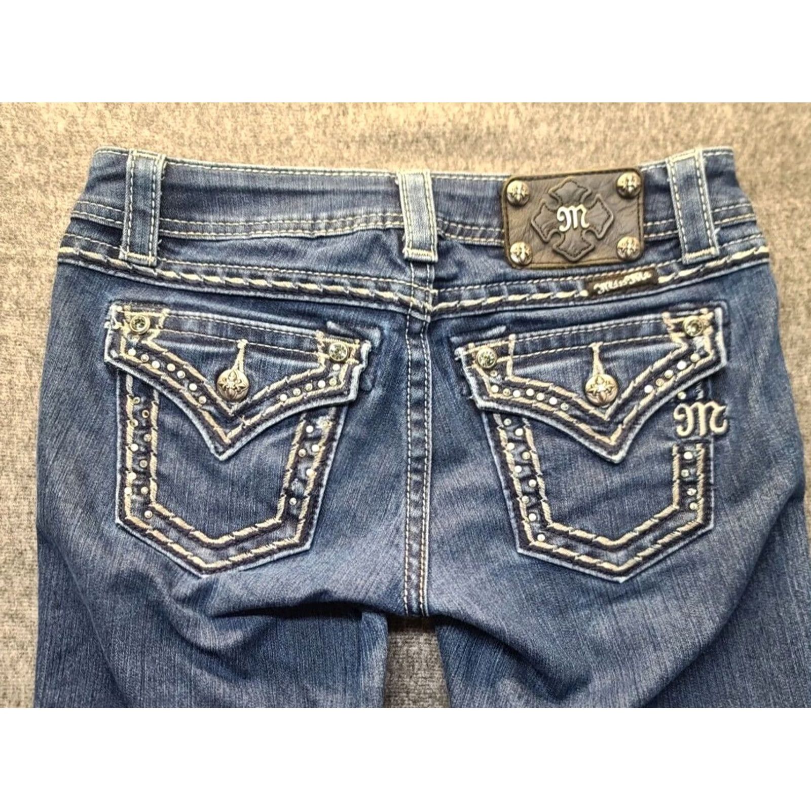 Miss Me Miss Me Jeans Womens 28X30 Regular Bootcut Denim Cotton Spandex Embroidered Rhinestone Cowboycore Western 90s Mens? No, remove Mens. Size 28" / US 6 / IT 42 - 2 Thumbnail