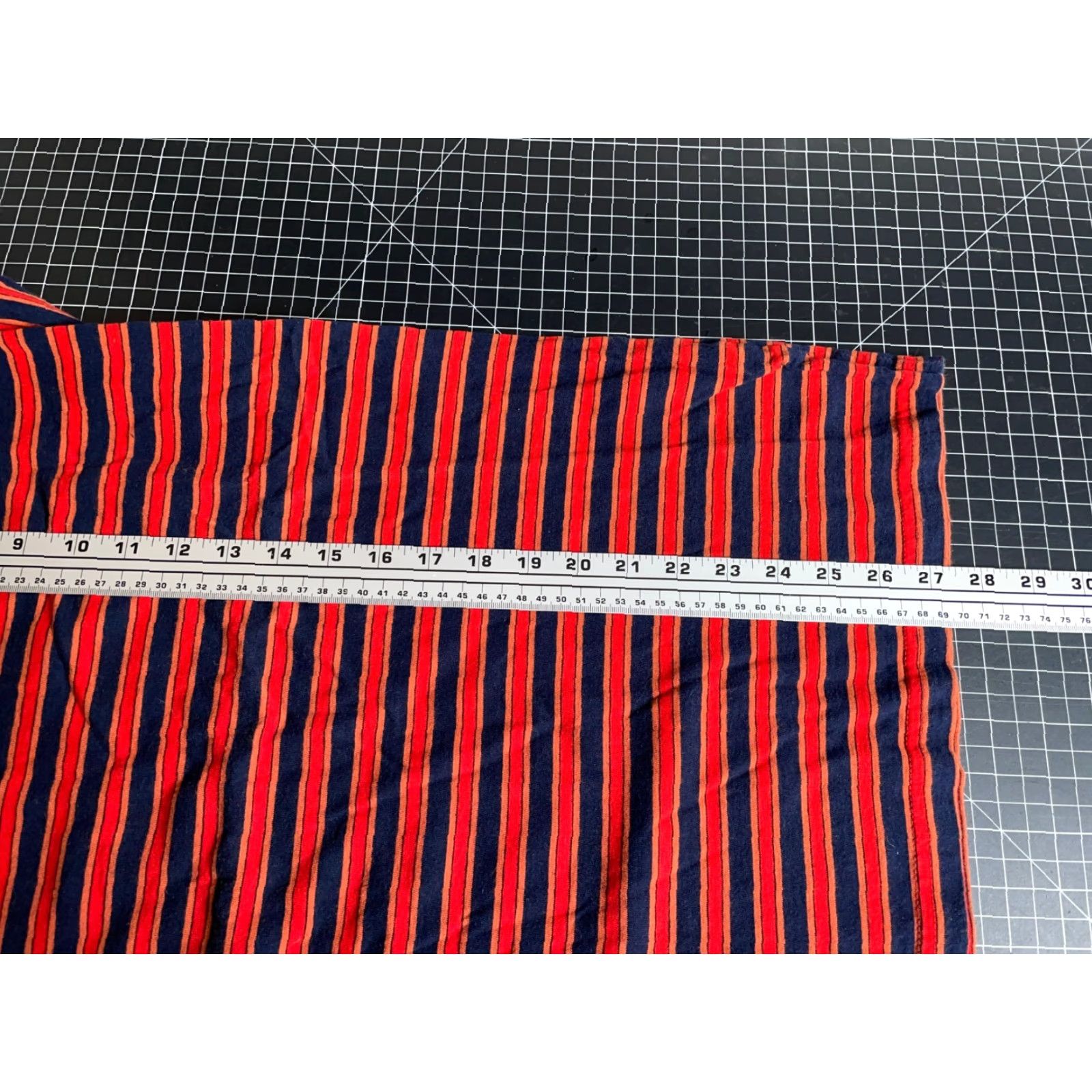 Guess VINTAGE 90s Calvin Klein T-Shirt Men M Red Blue Striped 100% Cotton USA Size US M / EU 48-50 / 2 - 6 Thumbnail